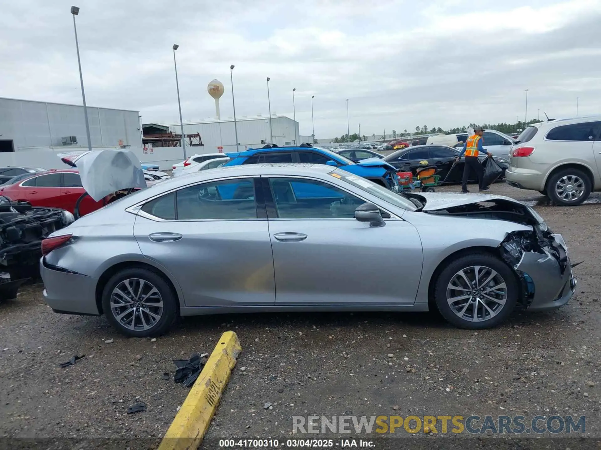 13 Photograph of a damaged car 58ADZ1B16NU126242 LEXUS ES 350 2022