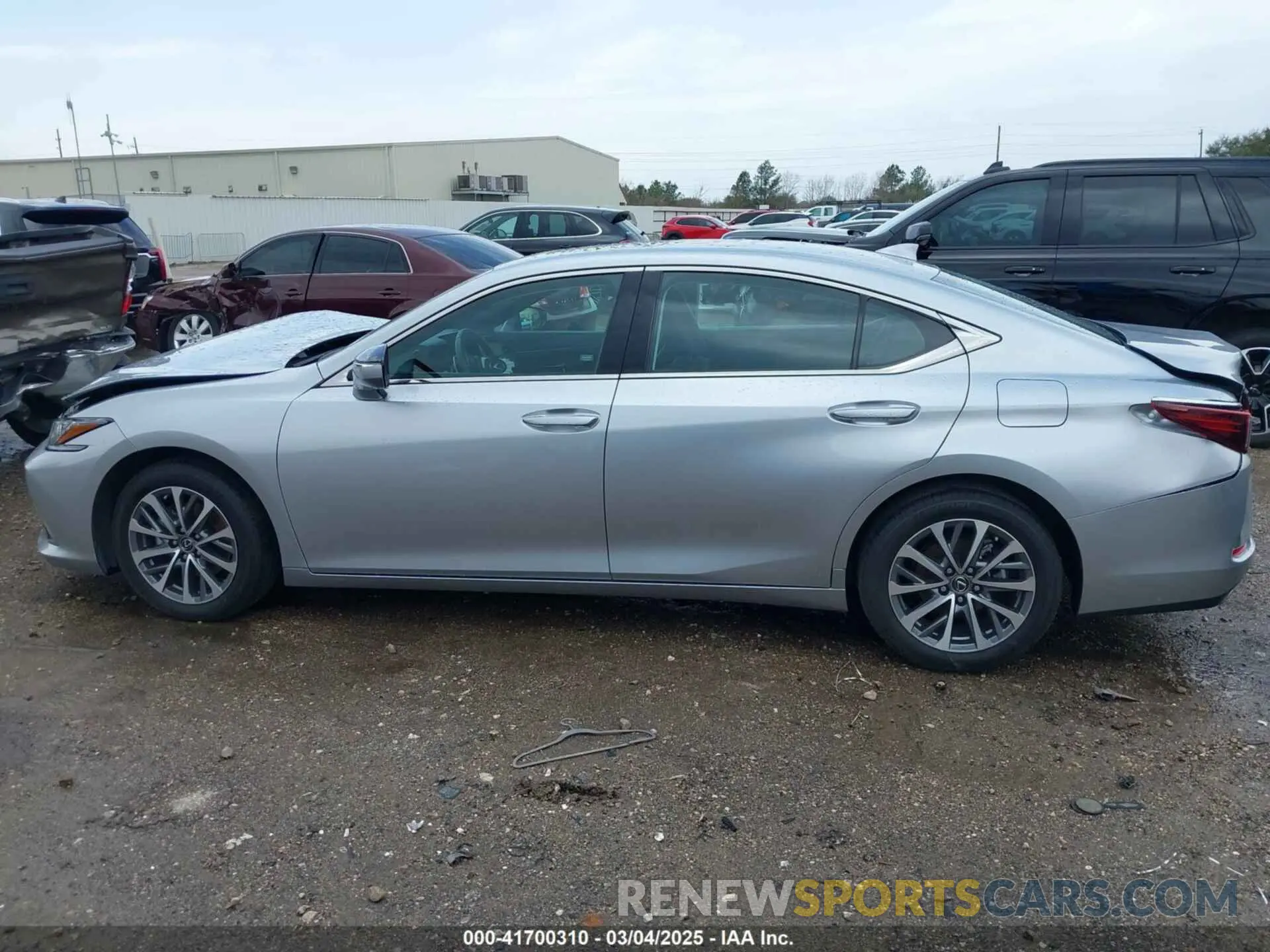 14 Photograph of a damaged car 58ADZ1B16NU126242 LEXUS ES 350 2022