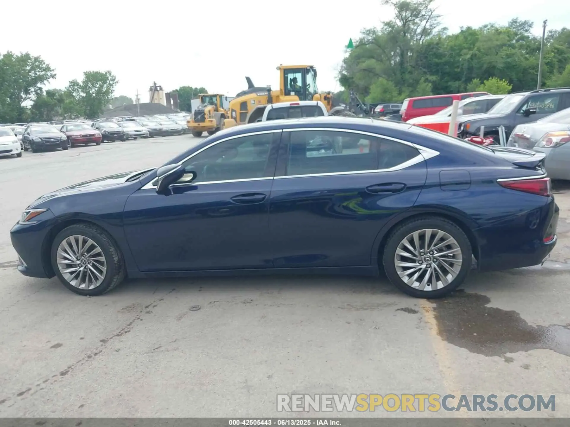 15 Photograph of a damaged car 58AEZ1B15NU120839 LEXUS ES 350 2022
