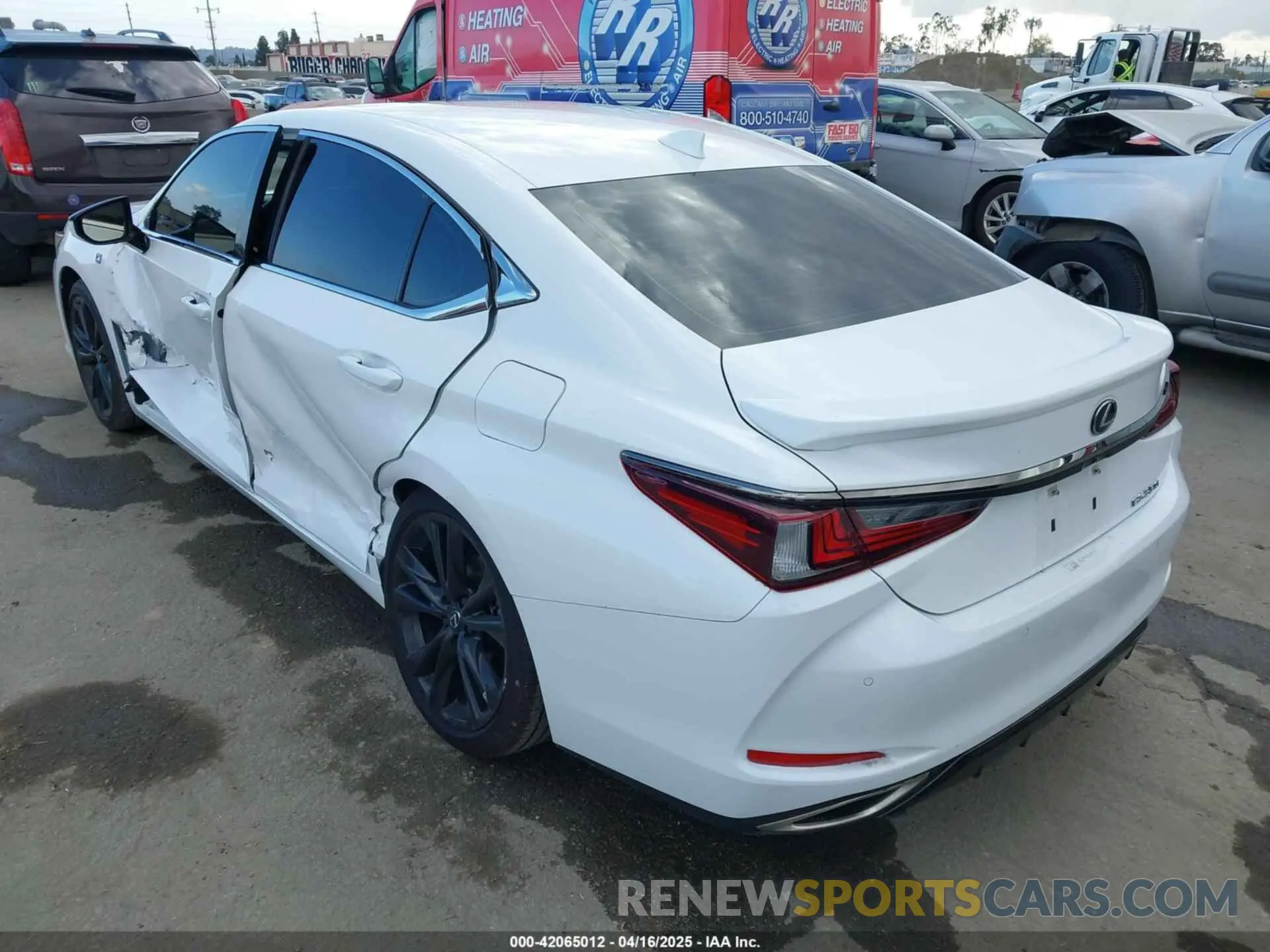 3 Photograph of a damaged car 58AGZ1B16NU117294 LEXUS ES 350 2022