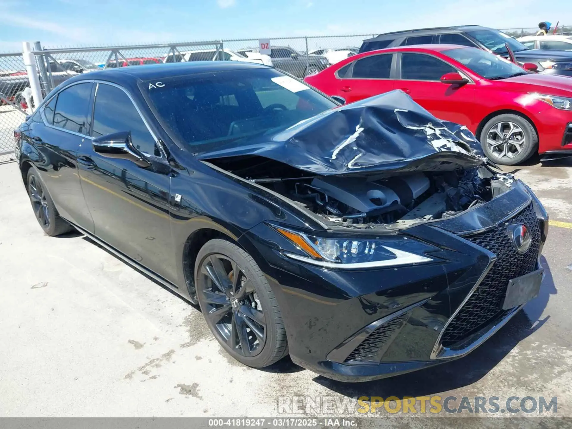 1 Photograph of a damaged car 58AGZ1B1XNU125883 LEXUS ES 350 2022