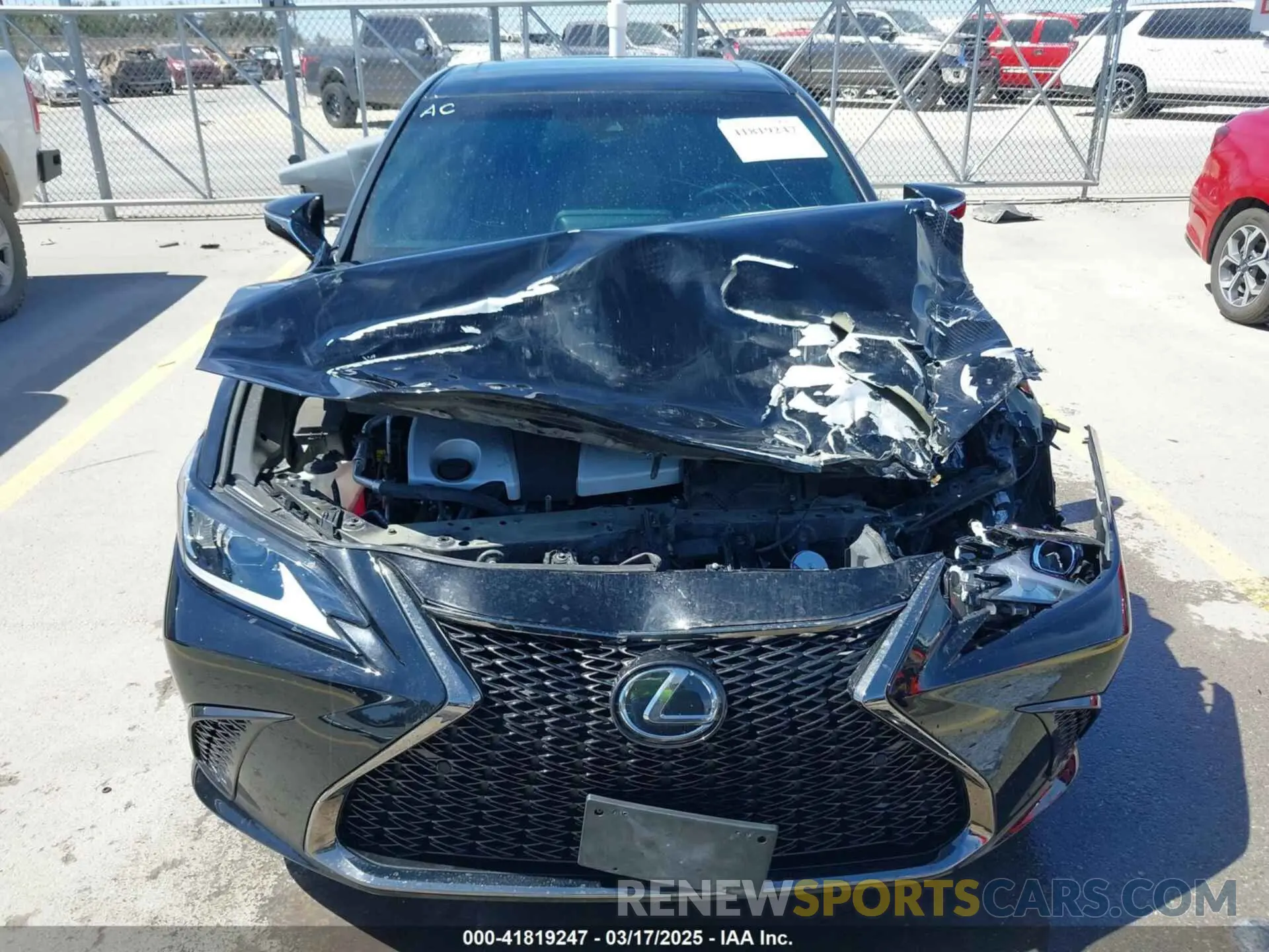 12 Photograph of a damaged car 58AGZ1B1XNU125883 LEXUS ES 350 2022