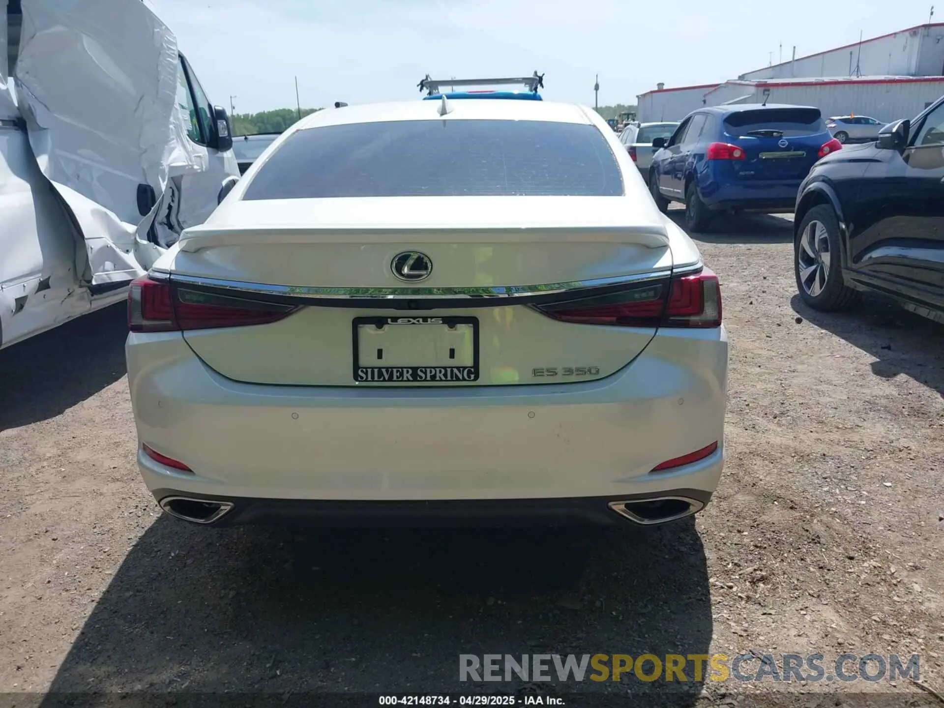 16 Photograph of a damaged car 58ADZ1B10PU146036 LEXUS ES 350 2023
