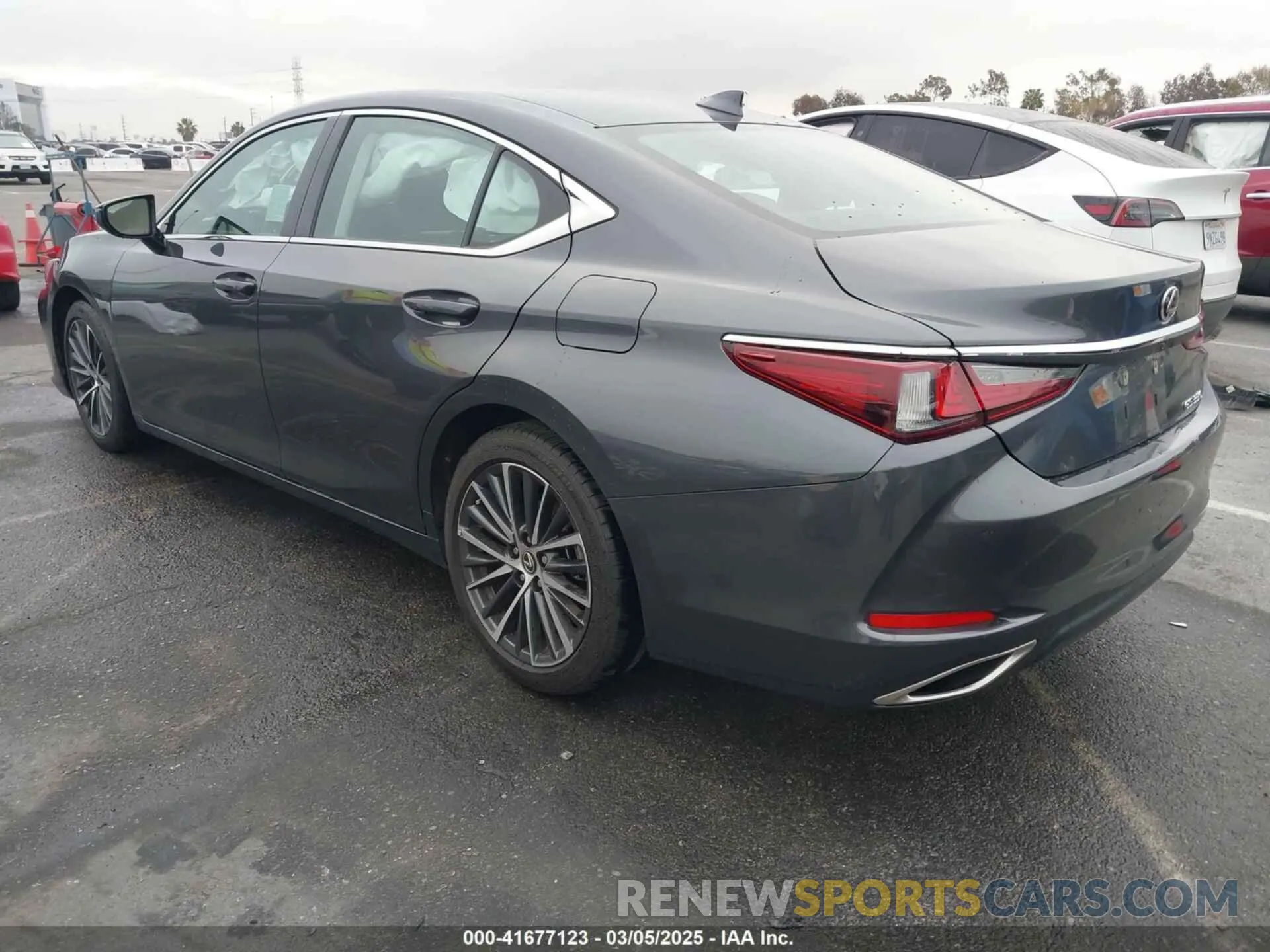 3 Photograph of a damaged car 58ADZ1B10PU147722 LEXUS ES 350 2023