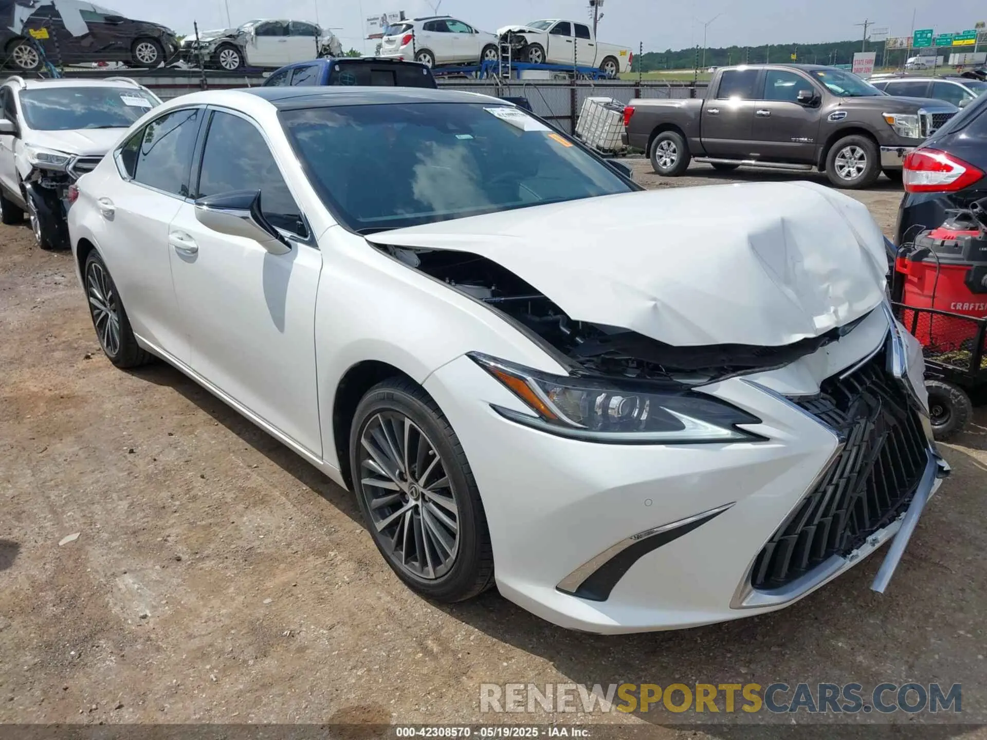 1 Photograph of a damaged car 58ADZ1B15PU151586 LEXUS ES 350 2023