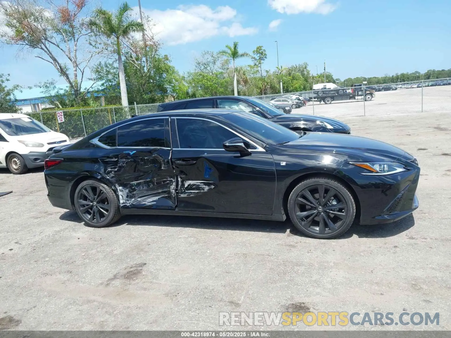 13 Photograph of a damaged car 58AJZ1B10PU150428 LEXUS ES 350 2023