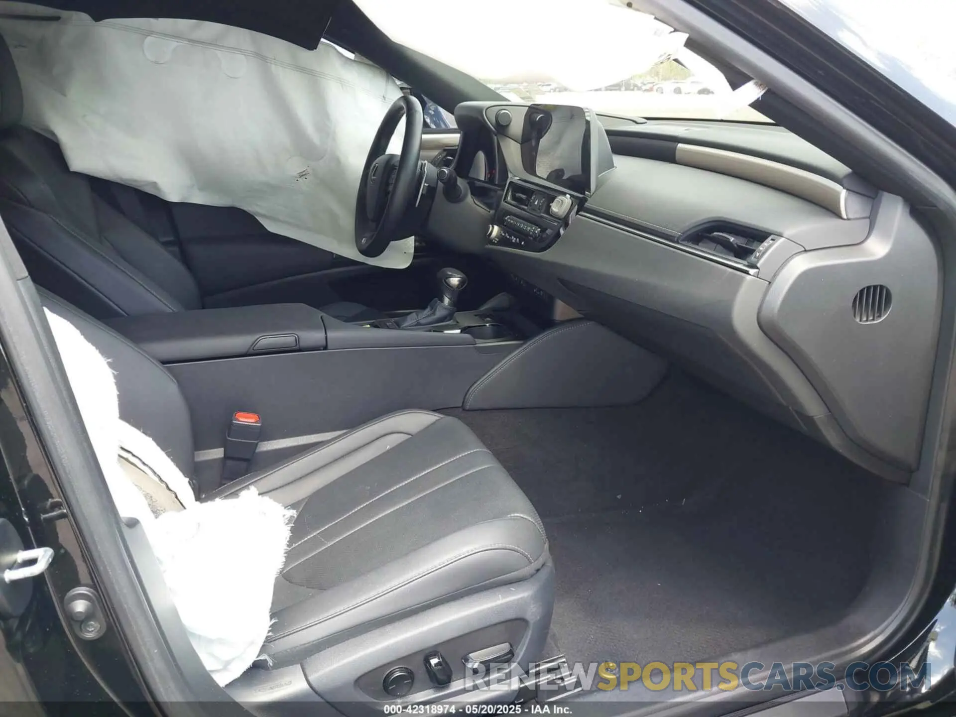 5 Photograph of a damaged car 58AJZ1B10PU150428 LEXUS ES 350 2023