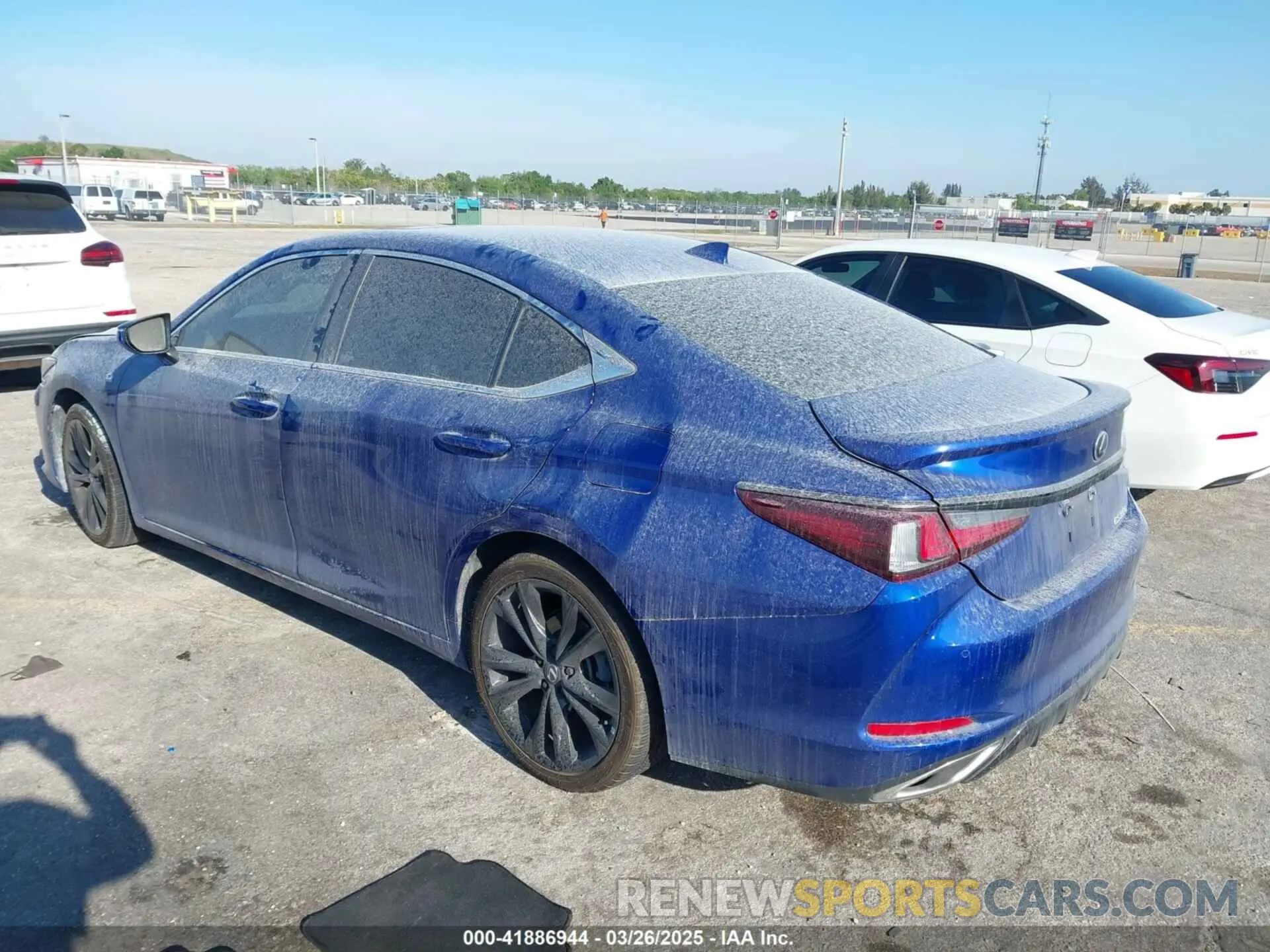 3 Photograph of a damaged car 58AJZ1B16PU160025 LEXUS ES 350 2023