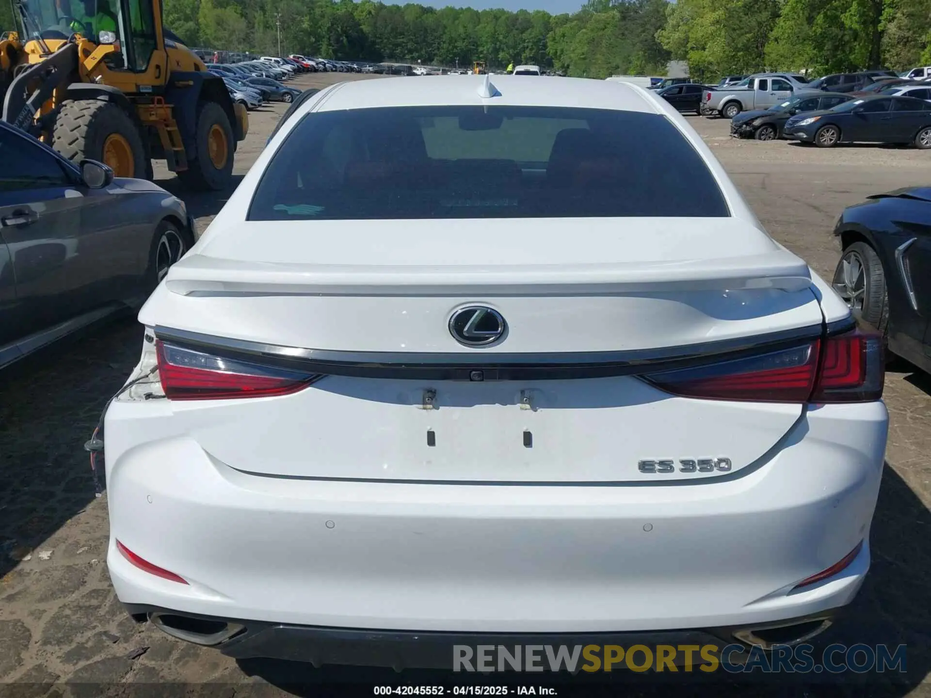 16 Photograph of a damaged car 58AJZ1B18PU142044 LEXUS ES 350 2023