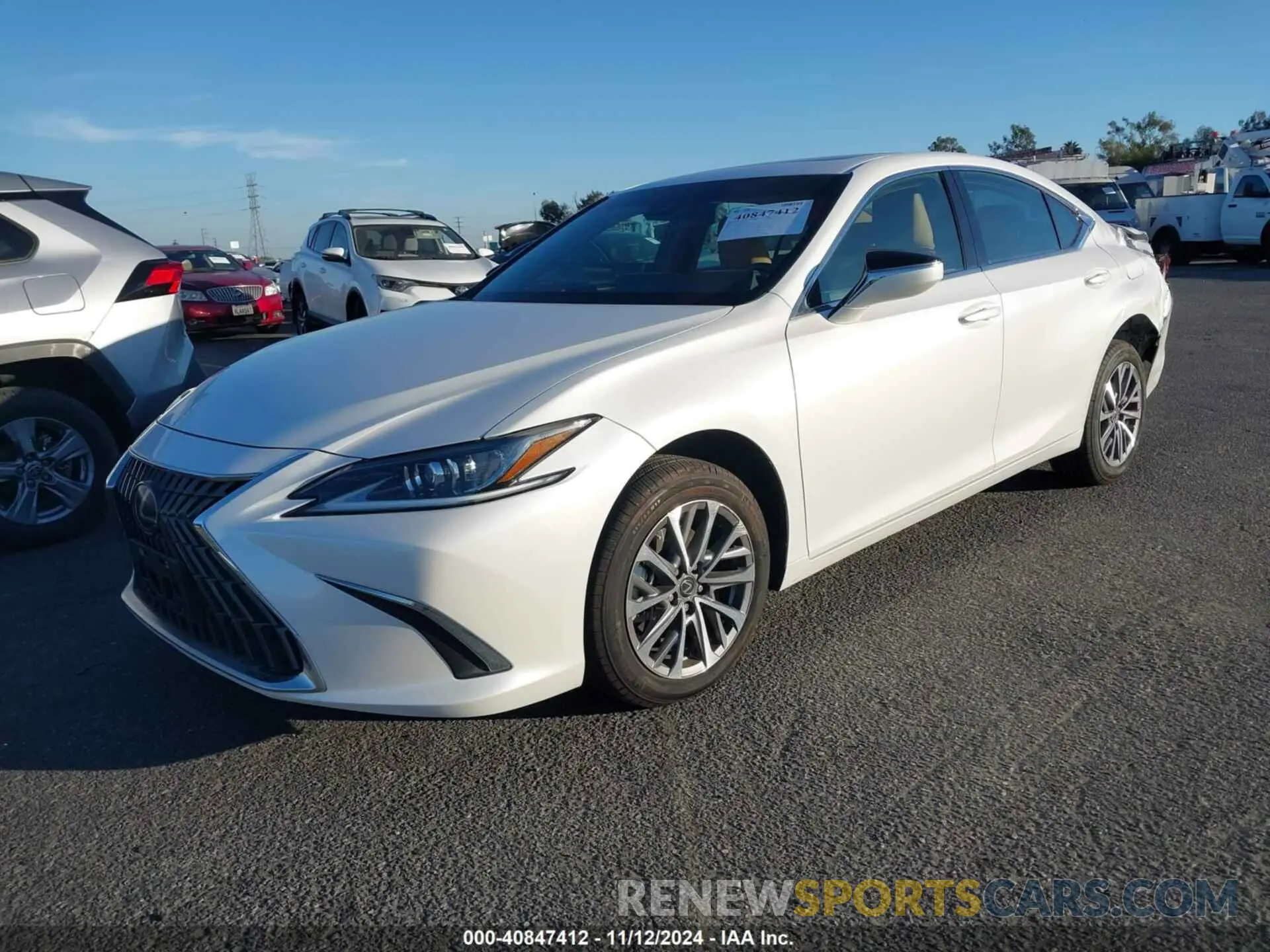 2 Photograph of a damaged car 58ACZ1B15RU161260 LEXUS ES 350 2024