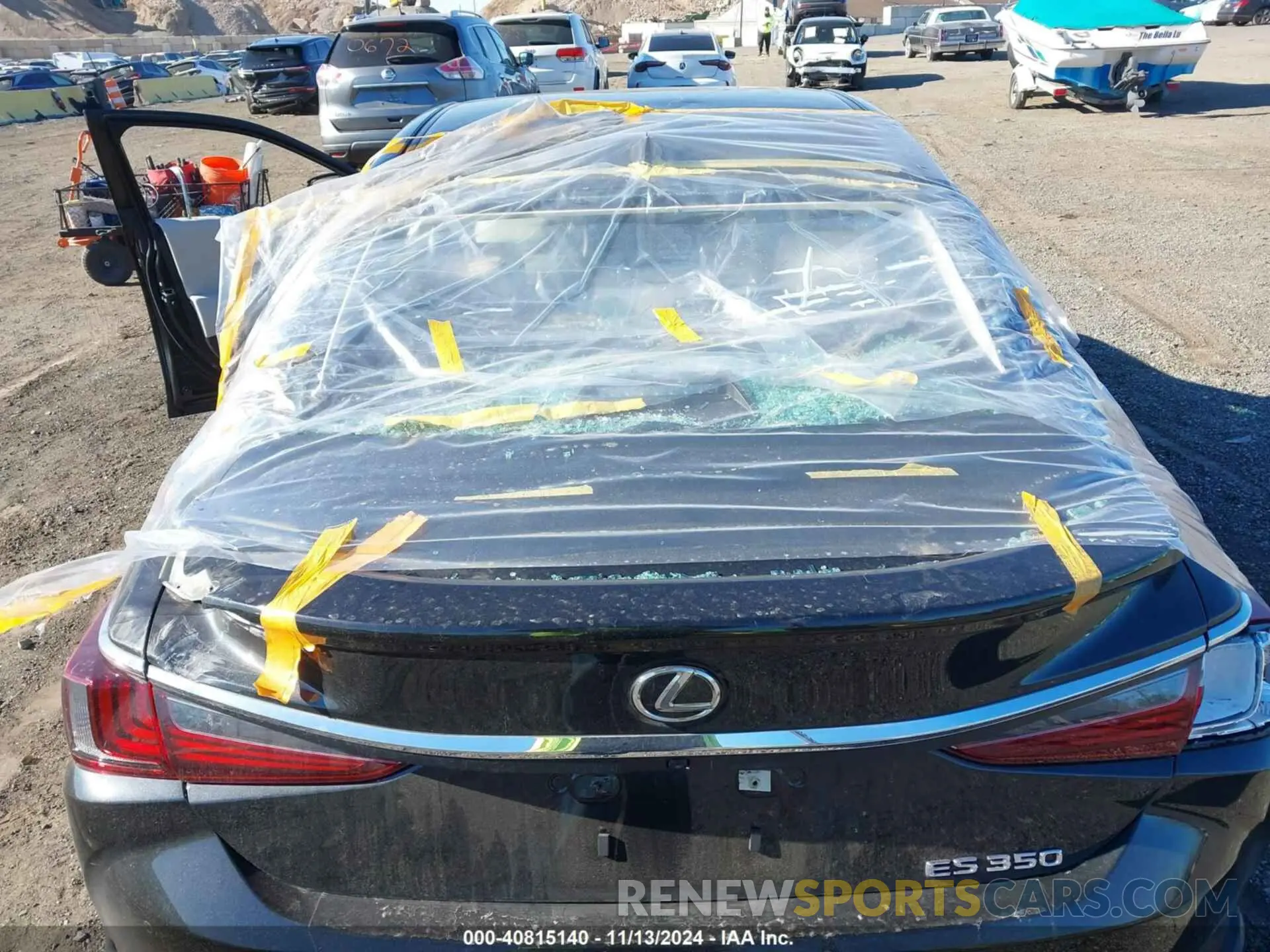 17 Photograph of a damaged car 58ADZ1B10RU172414 LEXUS ES 350 2024