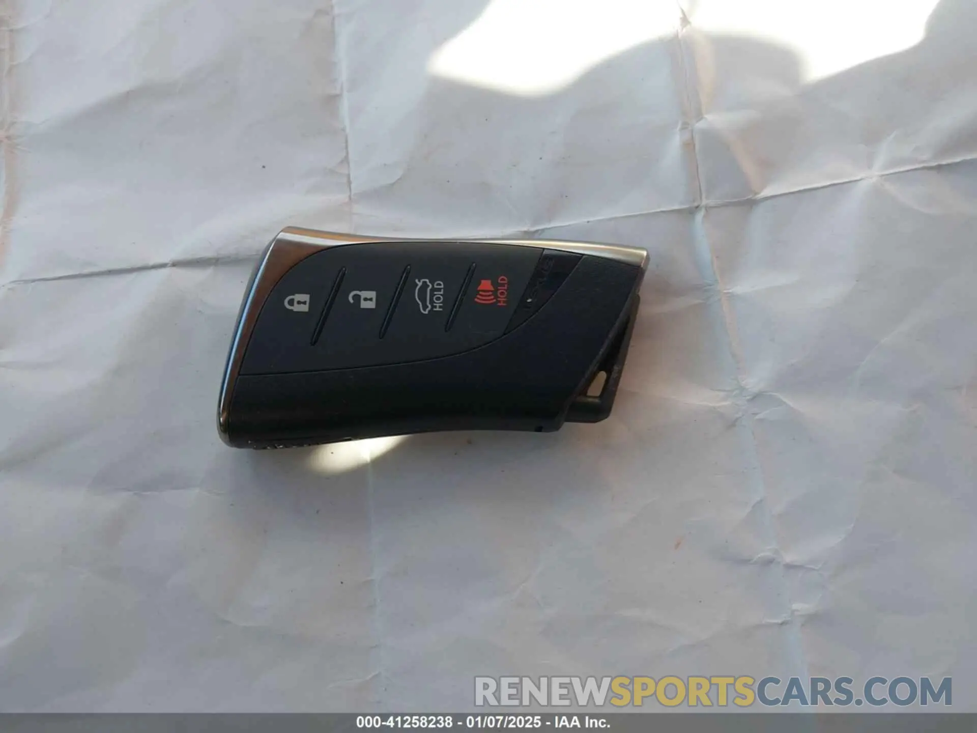 11 Photograph of a damaged car 58ADZ1B10RU178990 LEXUS ES 350 2024
