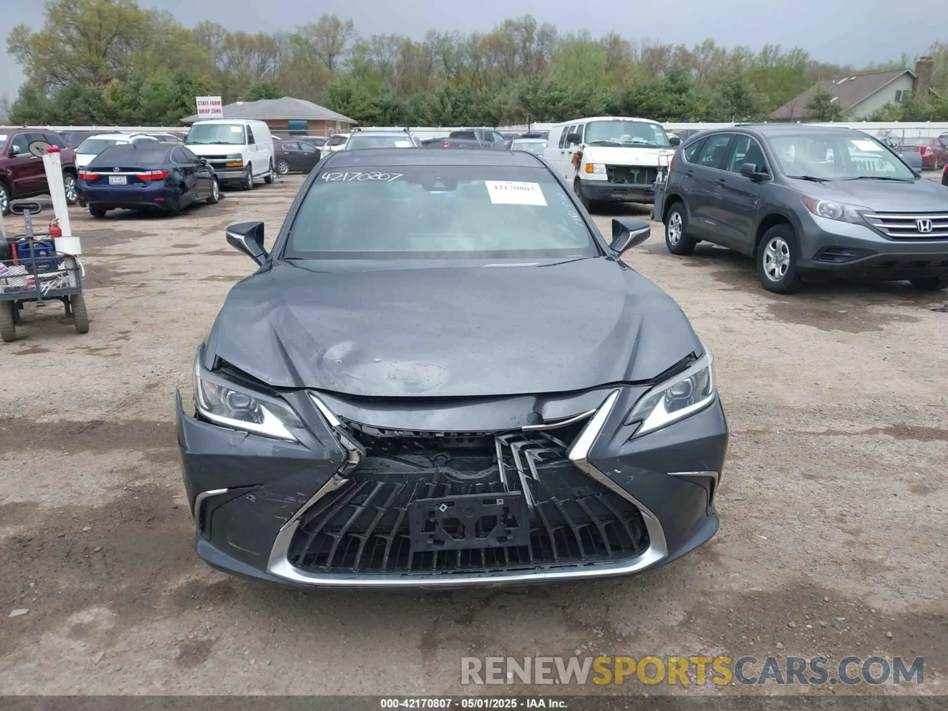 13 Photograph of a damaged car 58ADZ1B11RU181039 LEXUS ES 350 2024