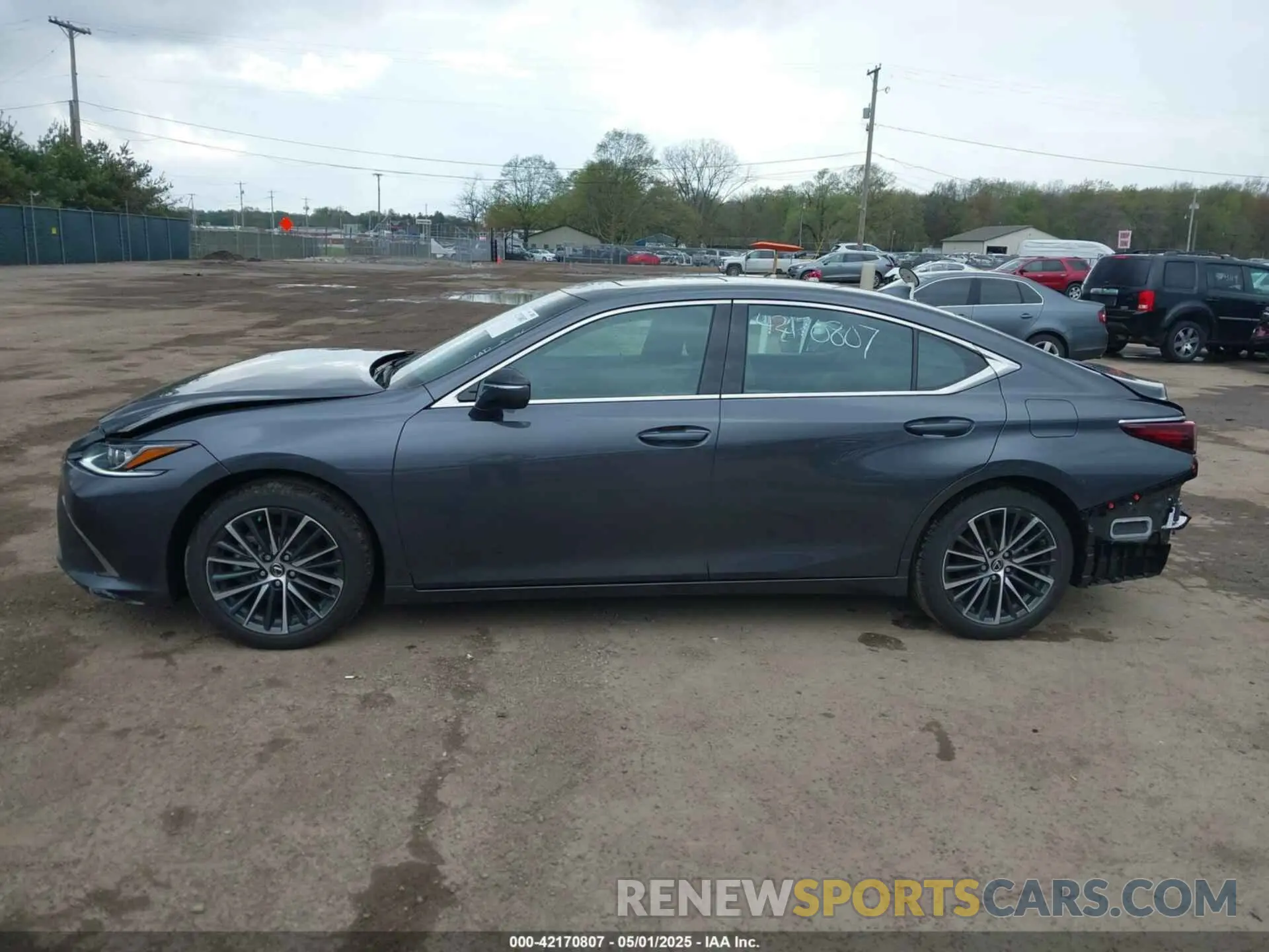 15 Photograph of a damaged car 58ADZ1B11RU181039 LEXUS ES 350 2024