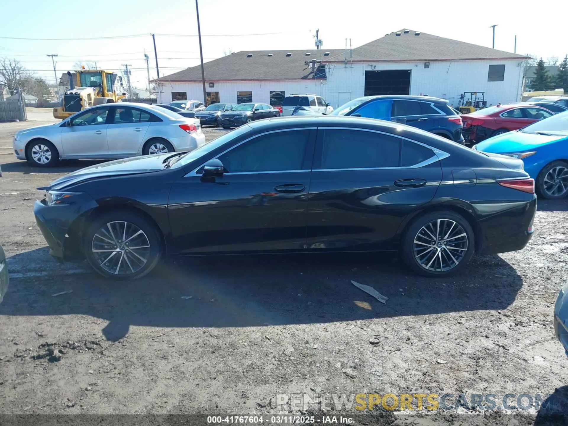 14 Photograph of a damaged car 58ADZ1B11RU182353 LEXUS ES 350 2024