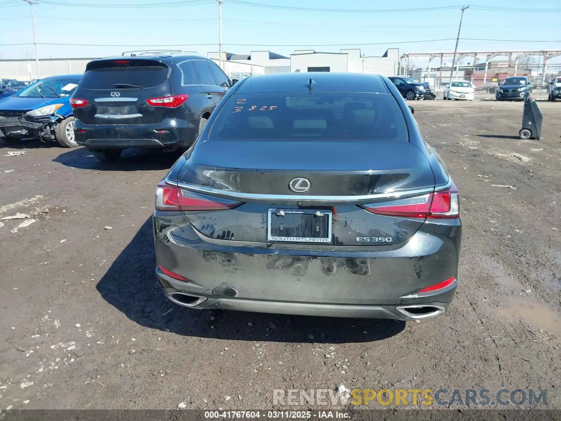 16 Photograph of a damaged car 58ADZ1B11RU182353 LEXUS ES 350 2024