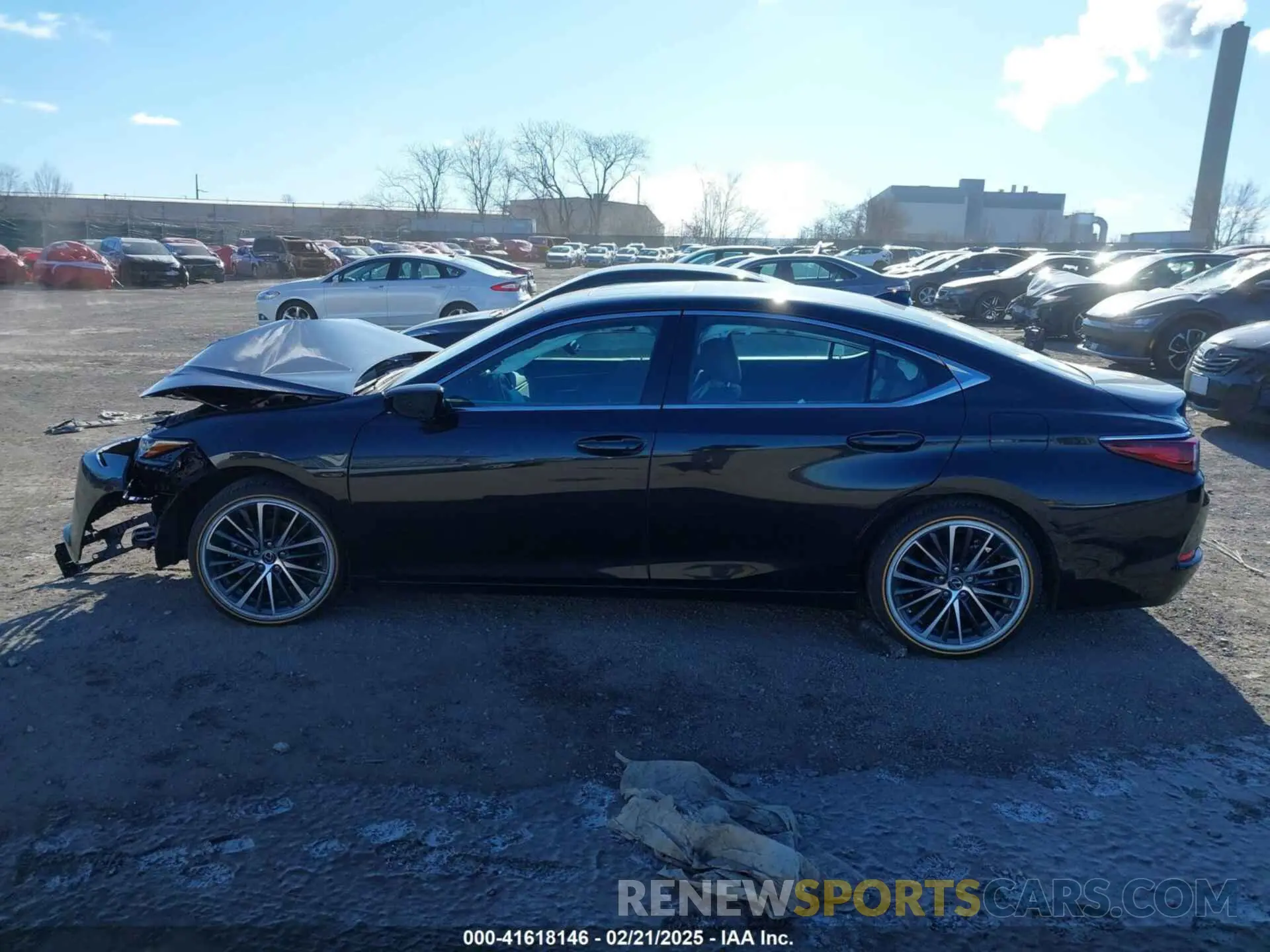 14 Photograph of a damaged car 58ADZ1B17RU174919 LEXUS ES 350 2024