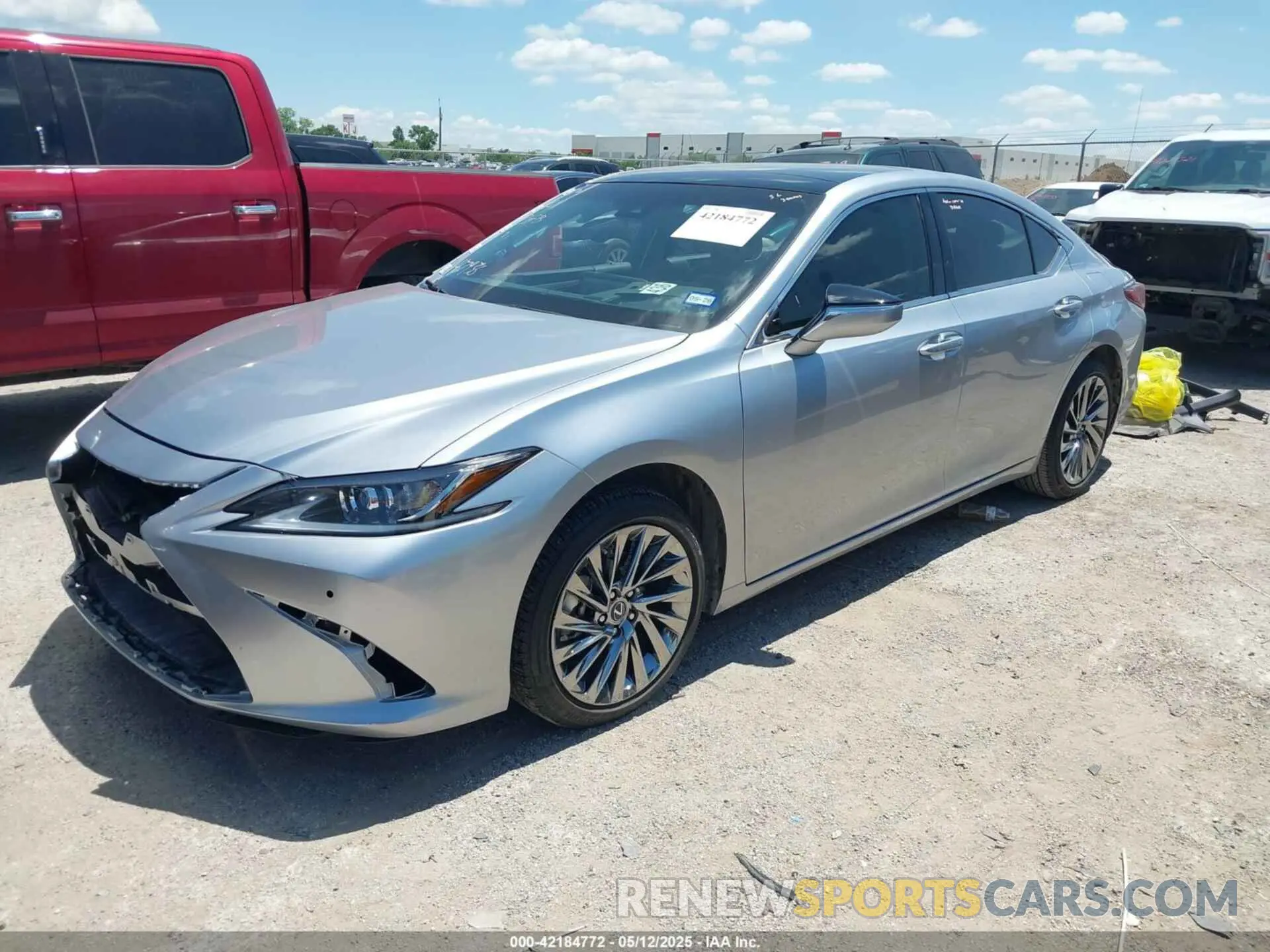 2 Photograph of a damaged car 58AEZ1B10RU181862 LEXUS ES 350 2024