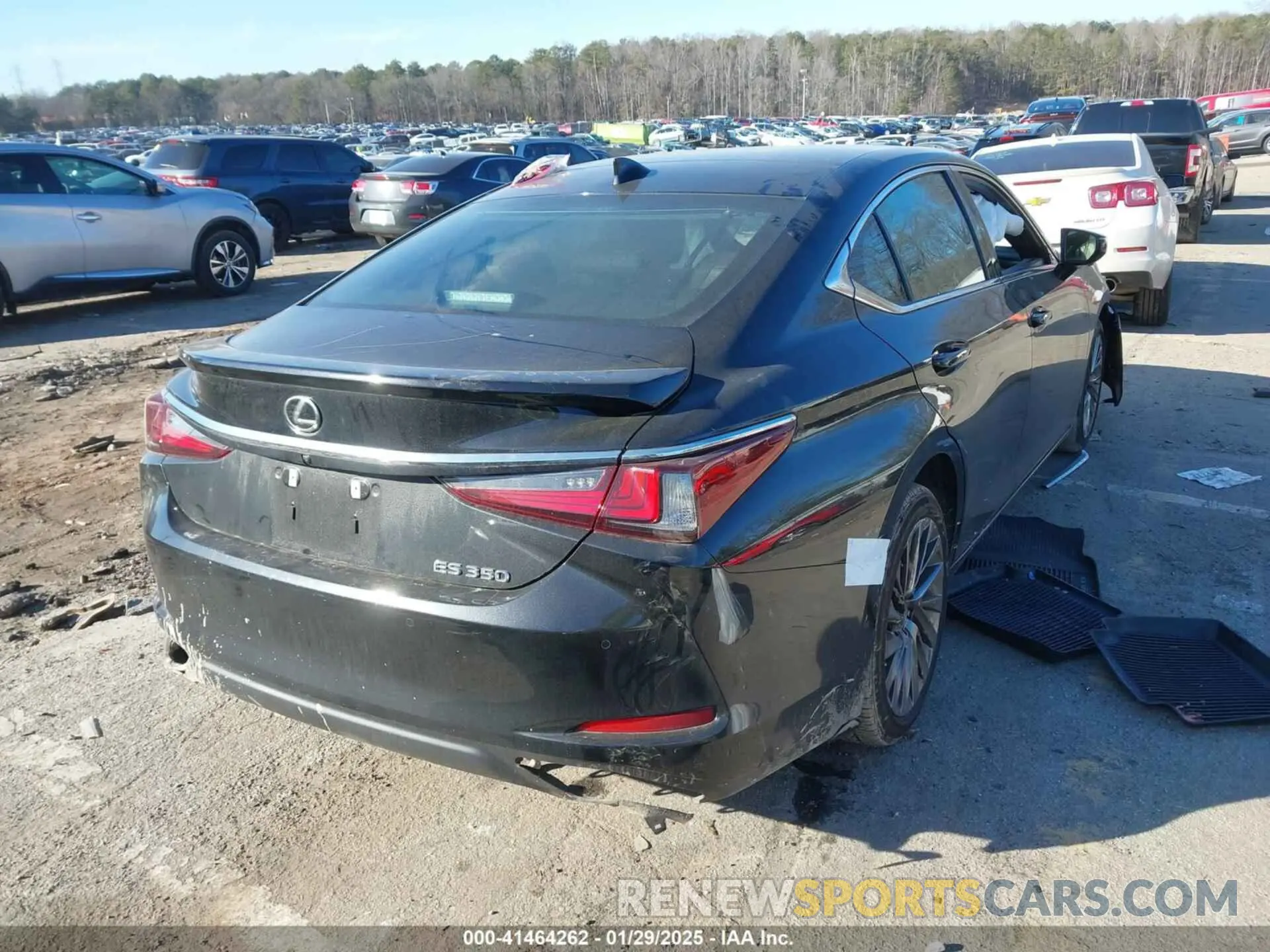 4 Photograph of a damaged car 58AFZ1B16RU183006 LEXUS ES 350 2024
