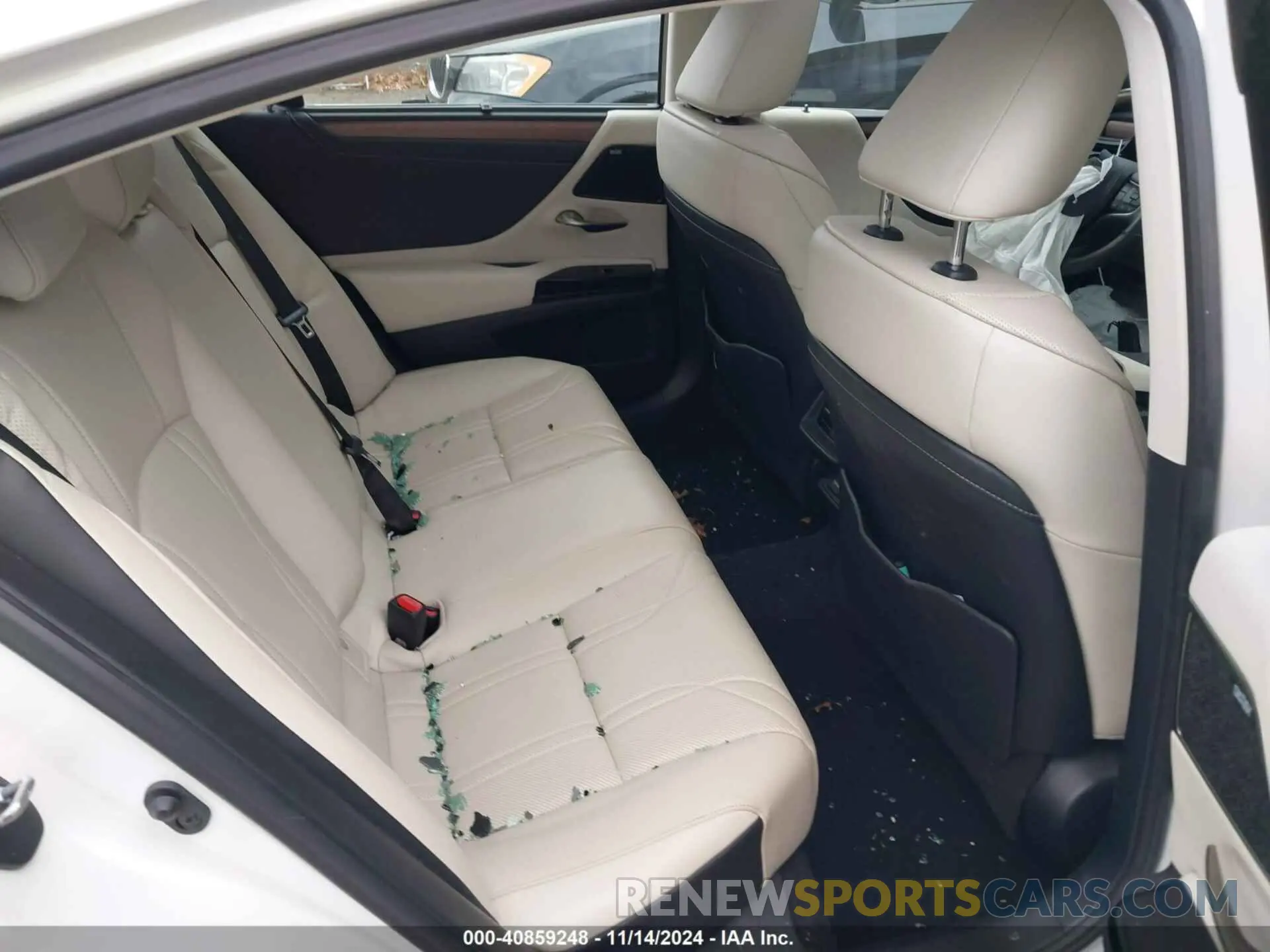 8 Photograph of a damaged car 58AFZ1B18RU161511 LEXUS ES 350 2024
