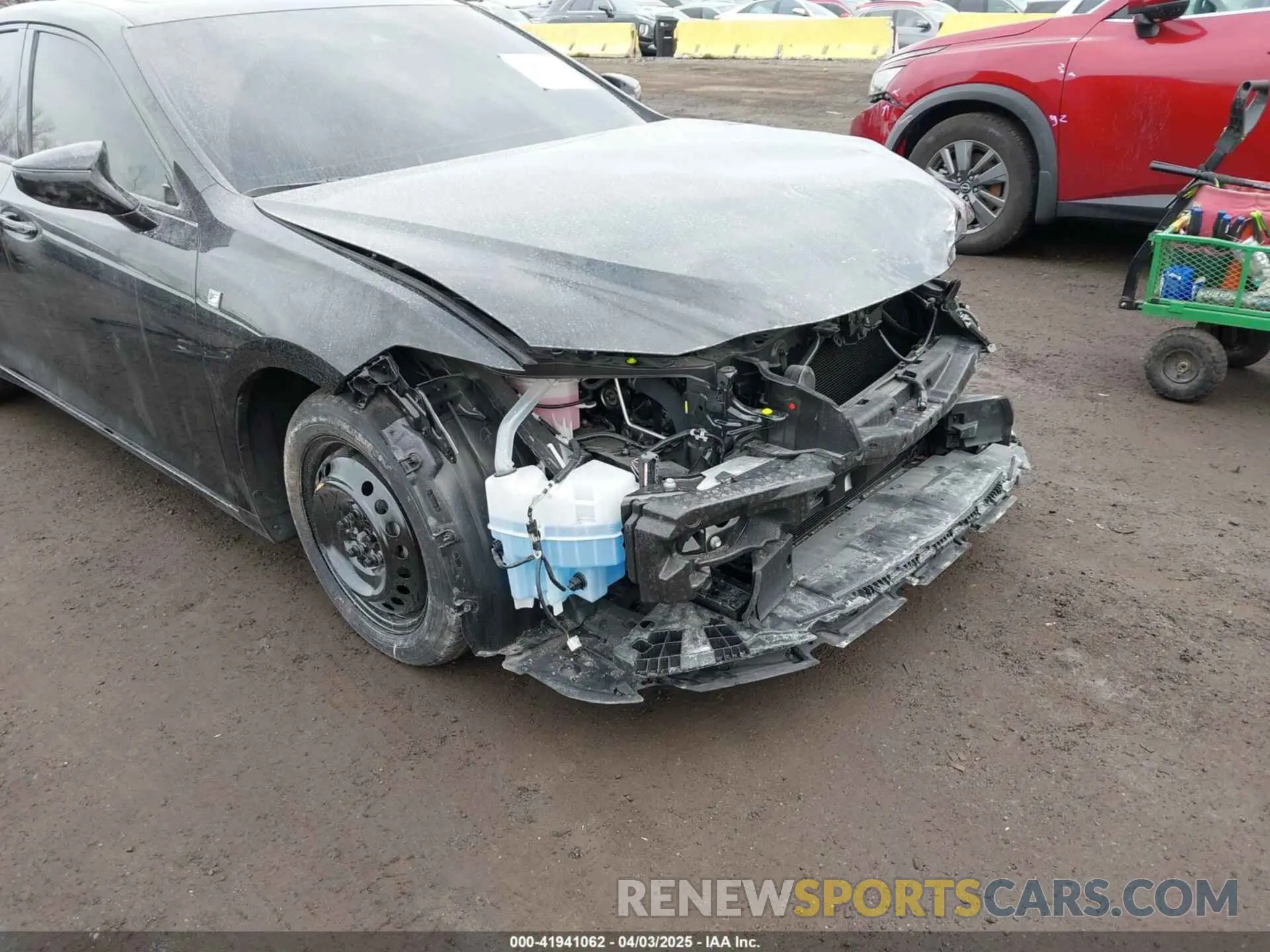 17 Photograph of a damaged car 58AJZ1B17RU177113 LEXUS ES 350 2024