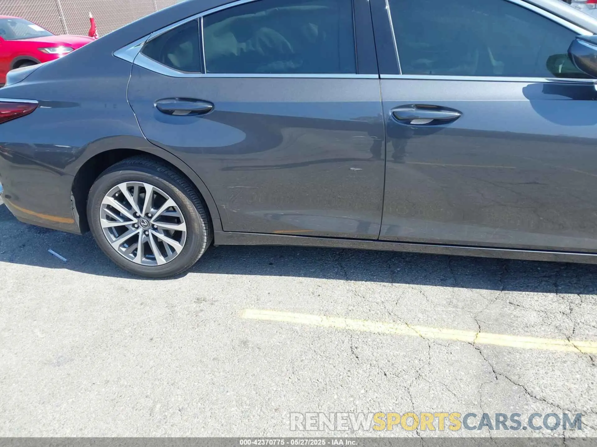 17 Photograph of a damaged car 58ACZ1B10SU191871 LEXUS ES 350 2025