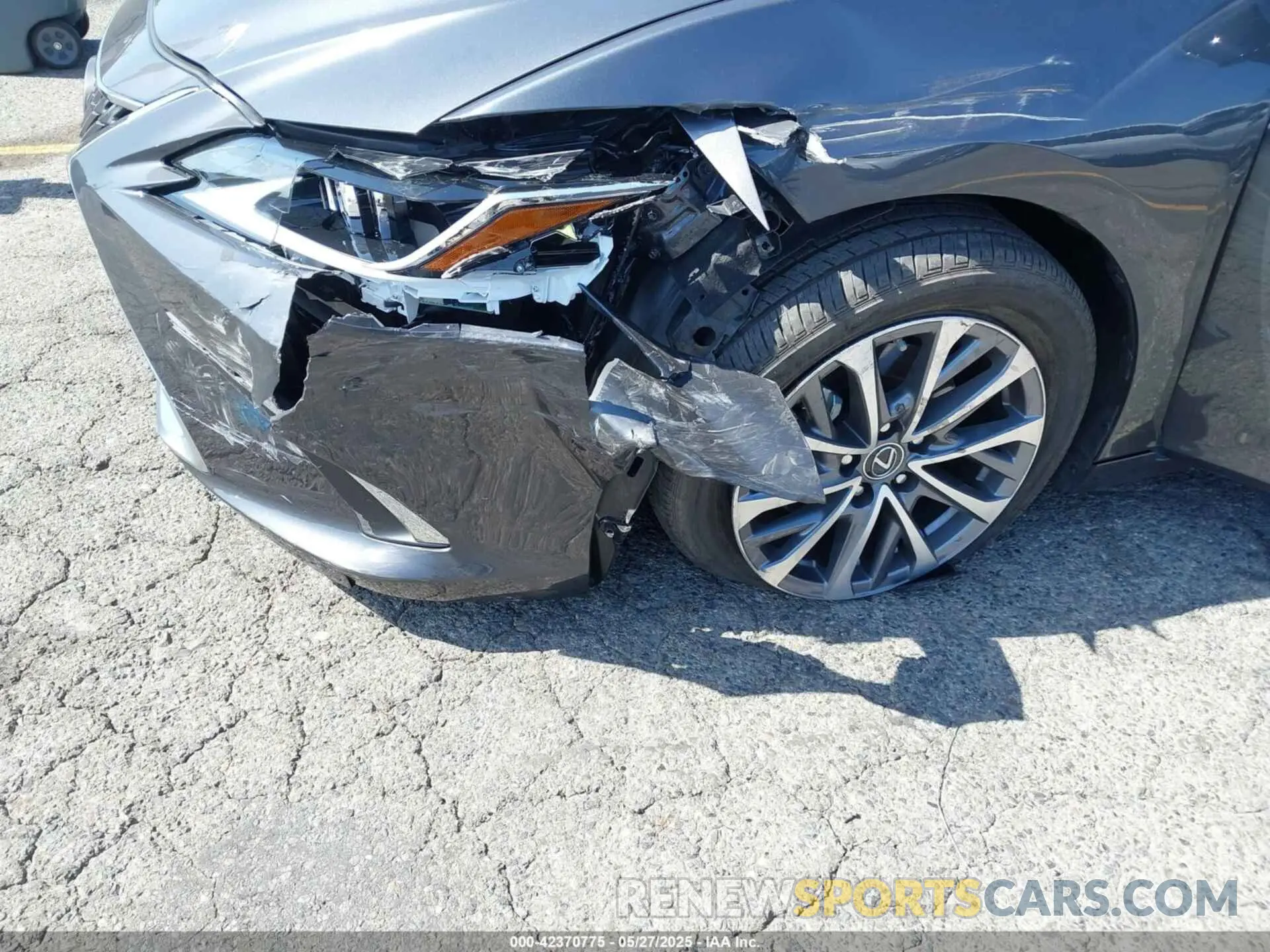 6 Photograph of a damaged car 58ACZ1B10SU191871 LEXUS ES 350 2025
