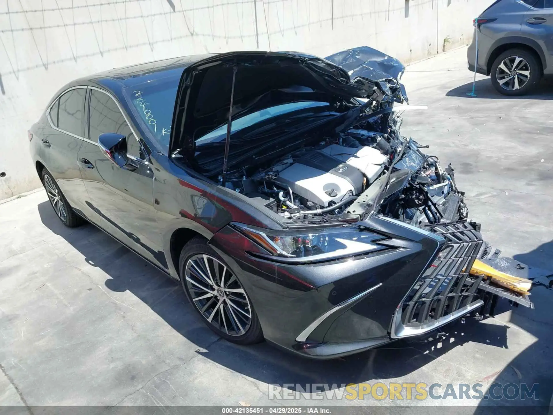 1 Photograph of a damaged car 58ADZ1B11SU197487 LEXUS ES 350 2025
