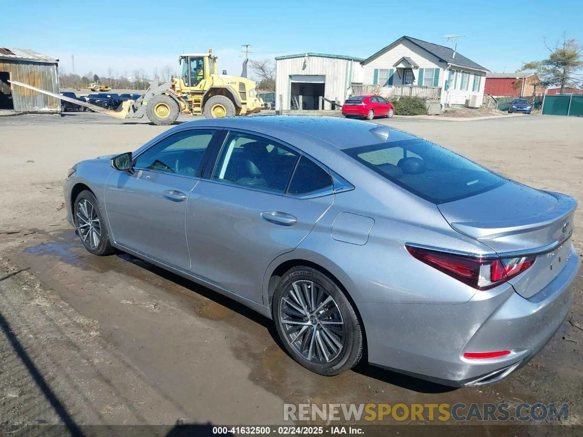 3 Photograph of a damaged car 58ADZ1B1XSU185483 LEXUS ES 350 2025