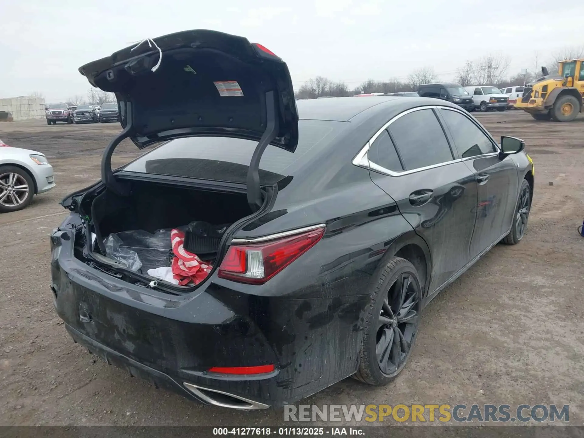 4 Photograph of a damaged car 58AJZ1B10SU193062 LEXUS ES 350 2025