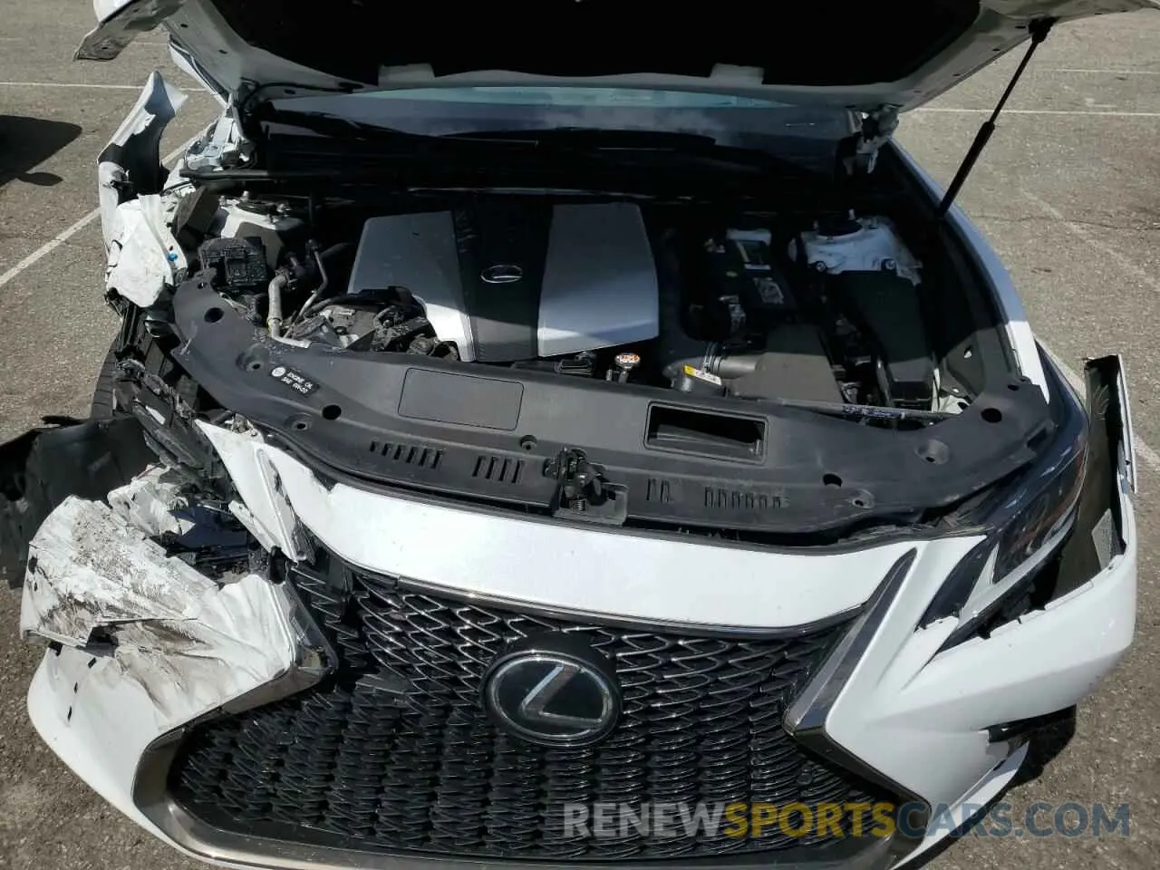 11 Photograph of a damaged car 58AGZ1B10LU079493 LEXUS ES 350 F S 2020