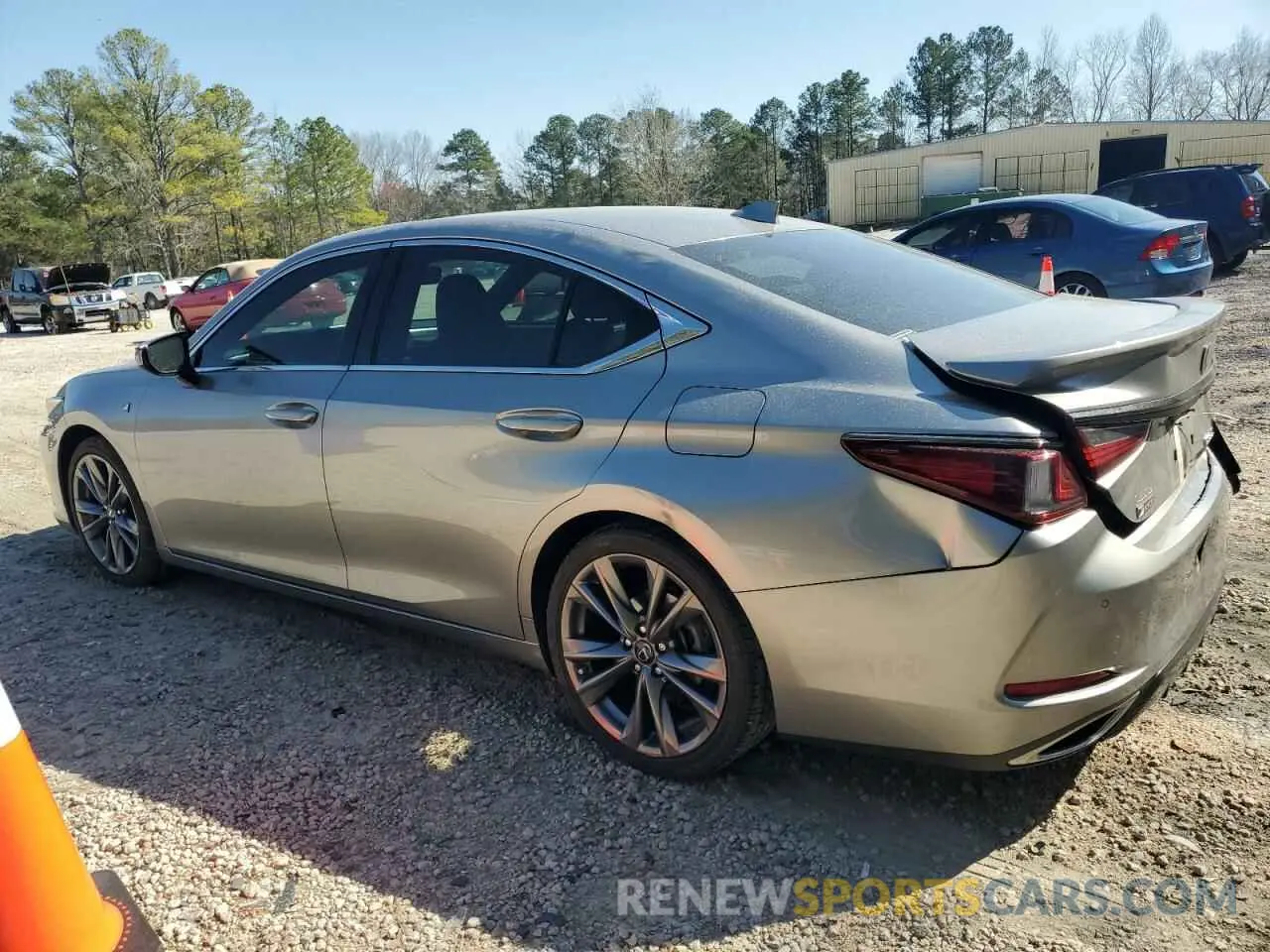 2 Photograph of a damaged car 58AGZ1B16LU066490 LEXUS ES 350 F S 2020