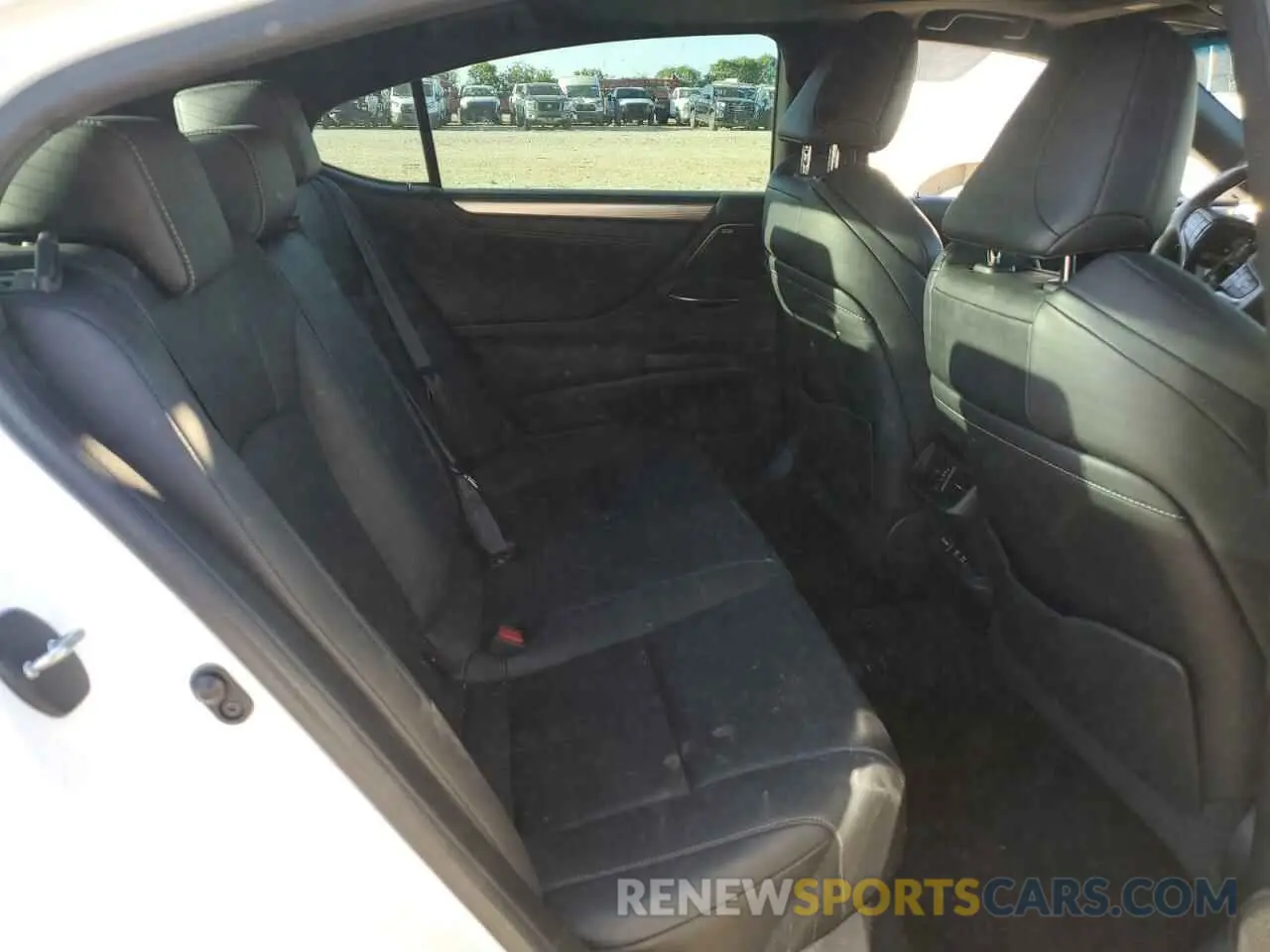 10 Photograph of a damaged car 58AGZ1B16LU075657 LEXUS ES 350 F S 2020