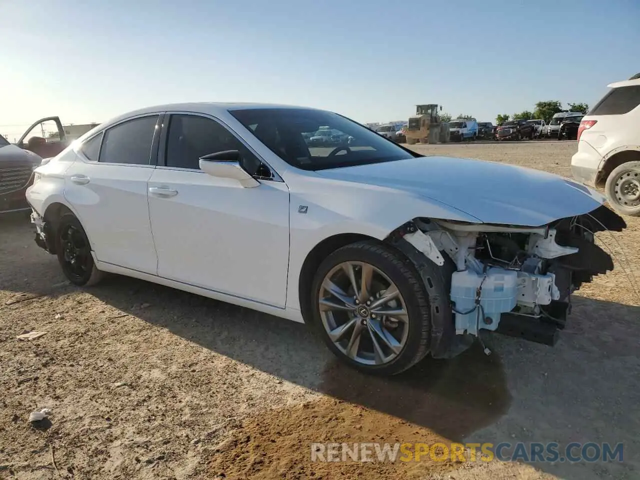 4 Photograph of a damaged car 58AGZ1B16LU075657 LEXUS ES 350 F S 2020