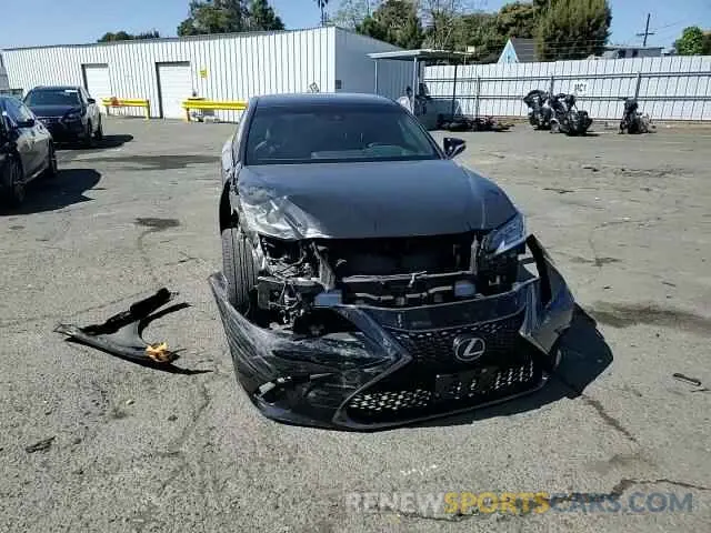 11 Photograph of a damaged car 58AGZ1B16LU080759 LEXUS ES 350 F S 2020