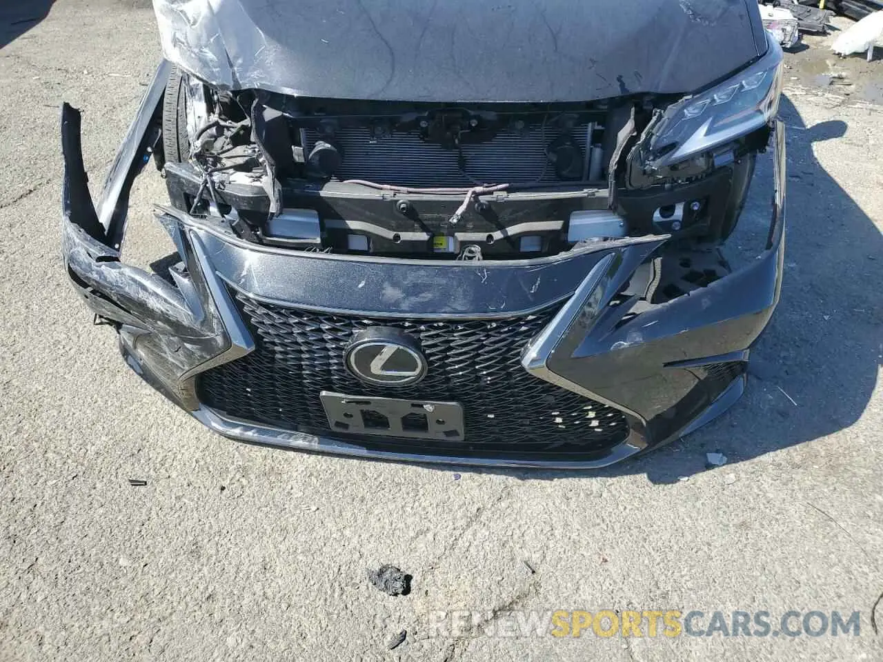 14 Photograph of a damaged car 58AGZ1B16LU080759 LEXUS ES 350 F S 2020