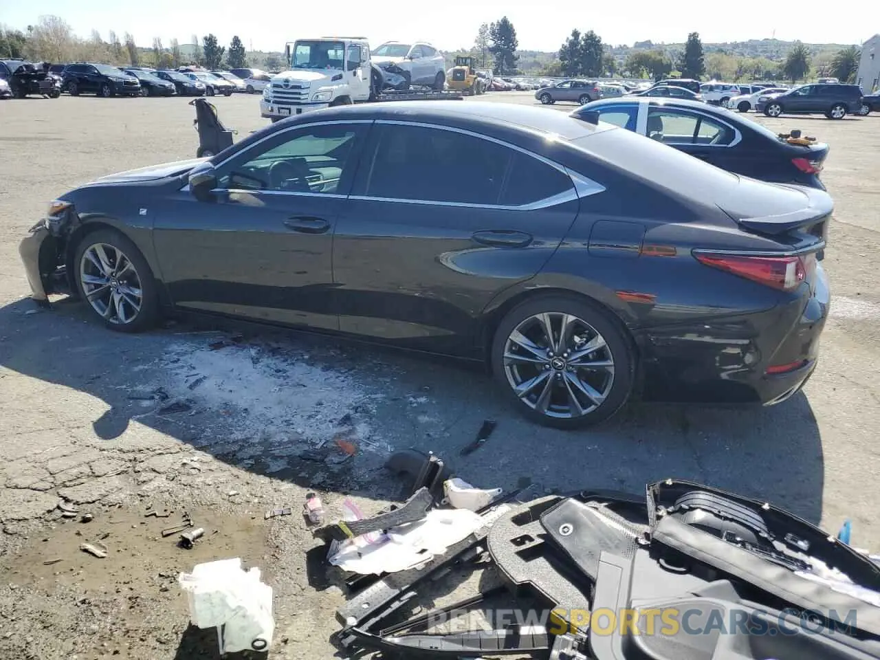 2 Photograph of a damaged car 58AGZ1B16LU080759 LEXUS ES 350 F S 2020