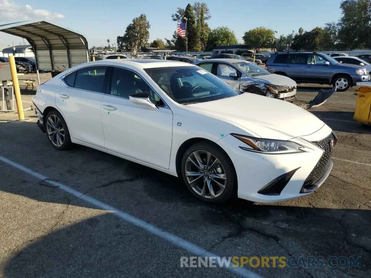 4 Photograph of a damaged car 58AGZ1B18LU060190 LEXUS ES 350 F S 2020