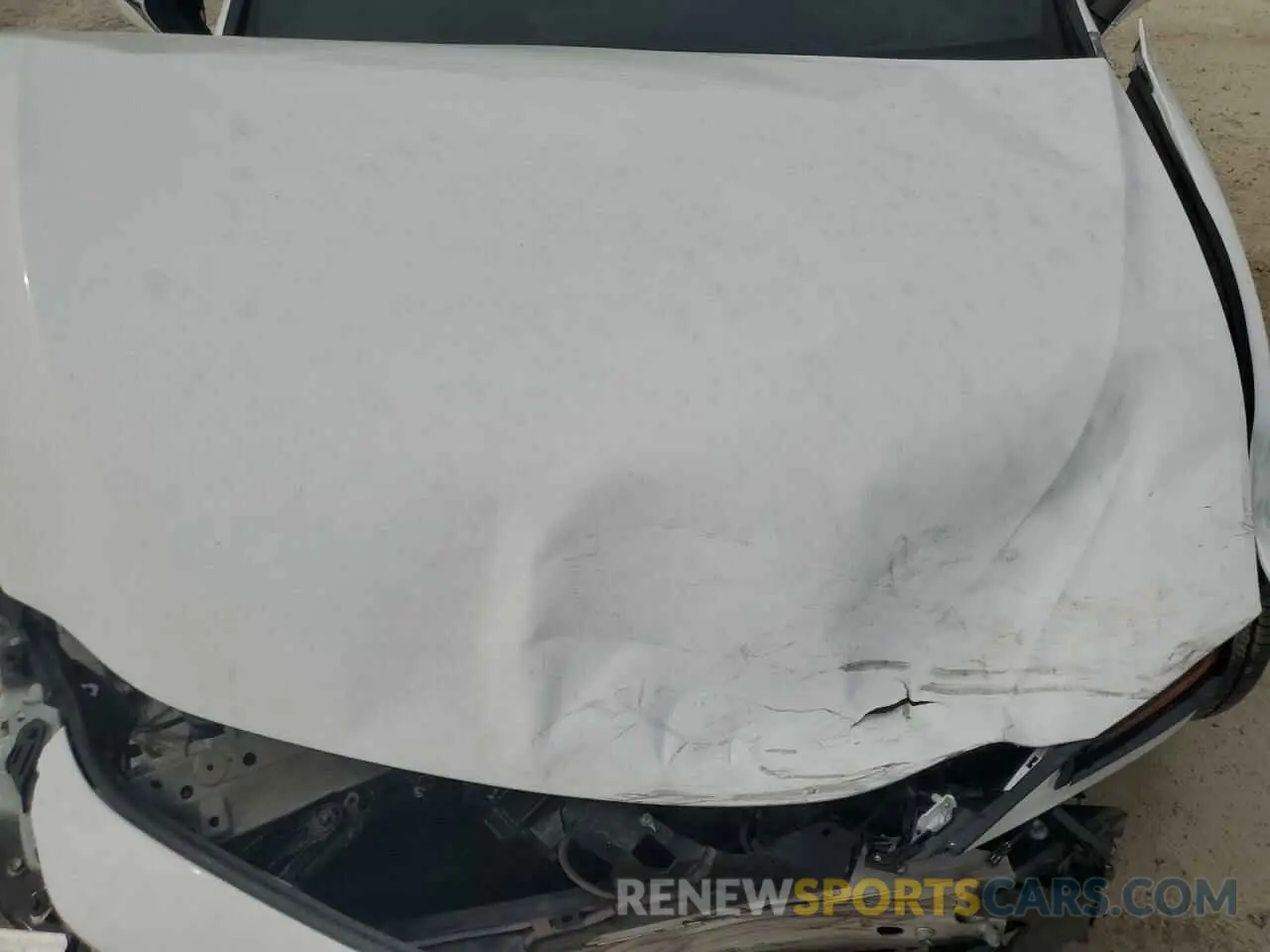11 Photograph of a damaged car 58AGZ1B1XLU072700 LEXUS ES 350 F S 2020