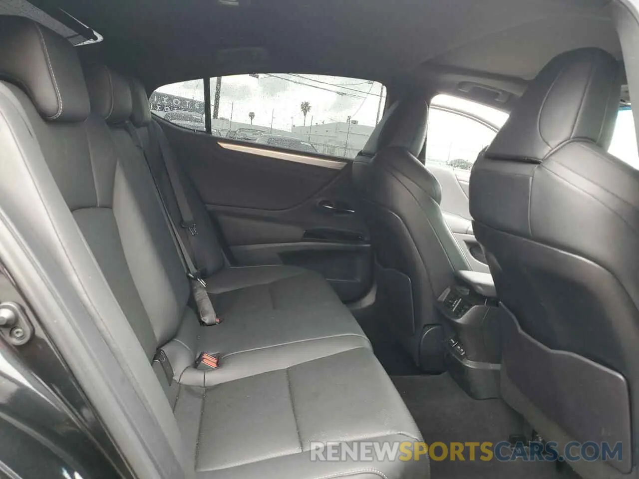 10 Photograph of a damaged car 58AJZ1B13PU155140 LEXUS ES 350 F S 2023