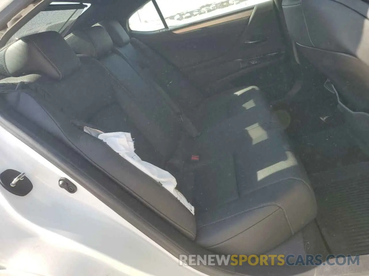 10 Photograph of a damaged car 58AJZ1B17PU154718 LEXUS ES 350 F S 2023