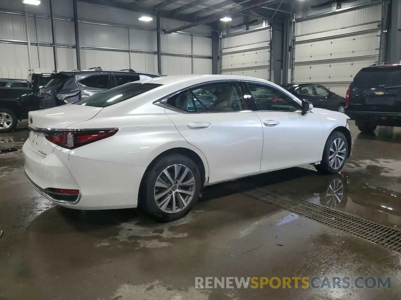 3 Photograph of a damaged car 58AC11D14MU007040 LEXUS ES250 2021
