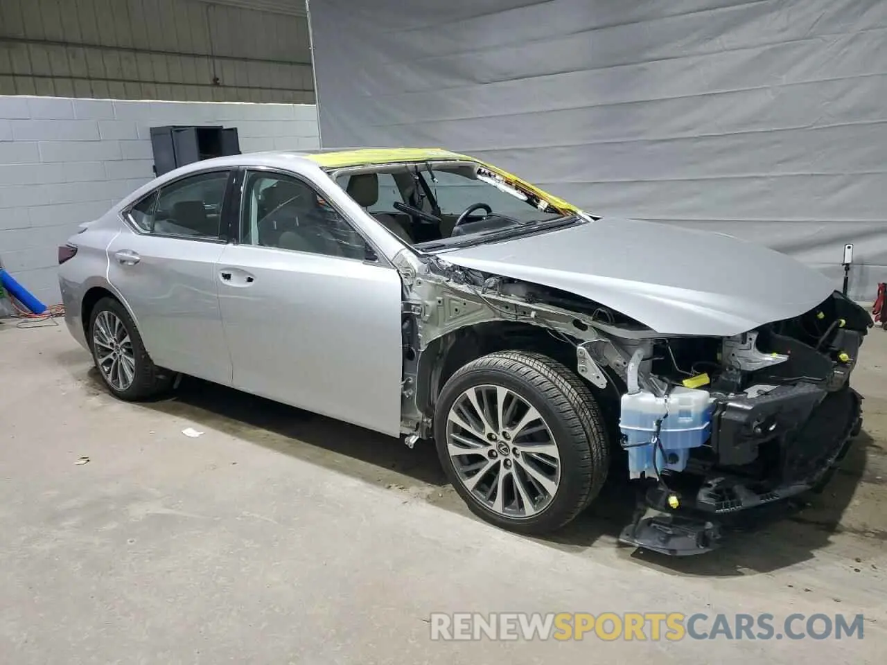 4 Photograph of a damaged car 58AD11D13MU005655 LEXUS ES250 2021