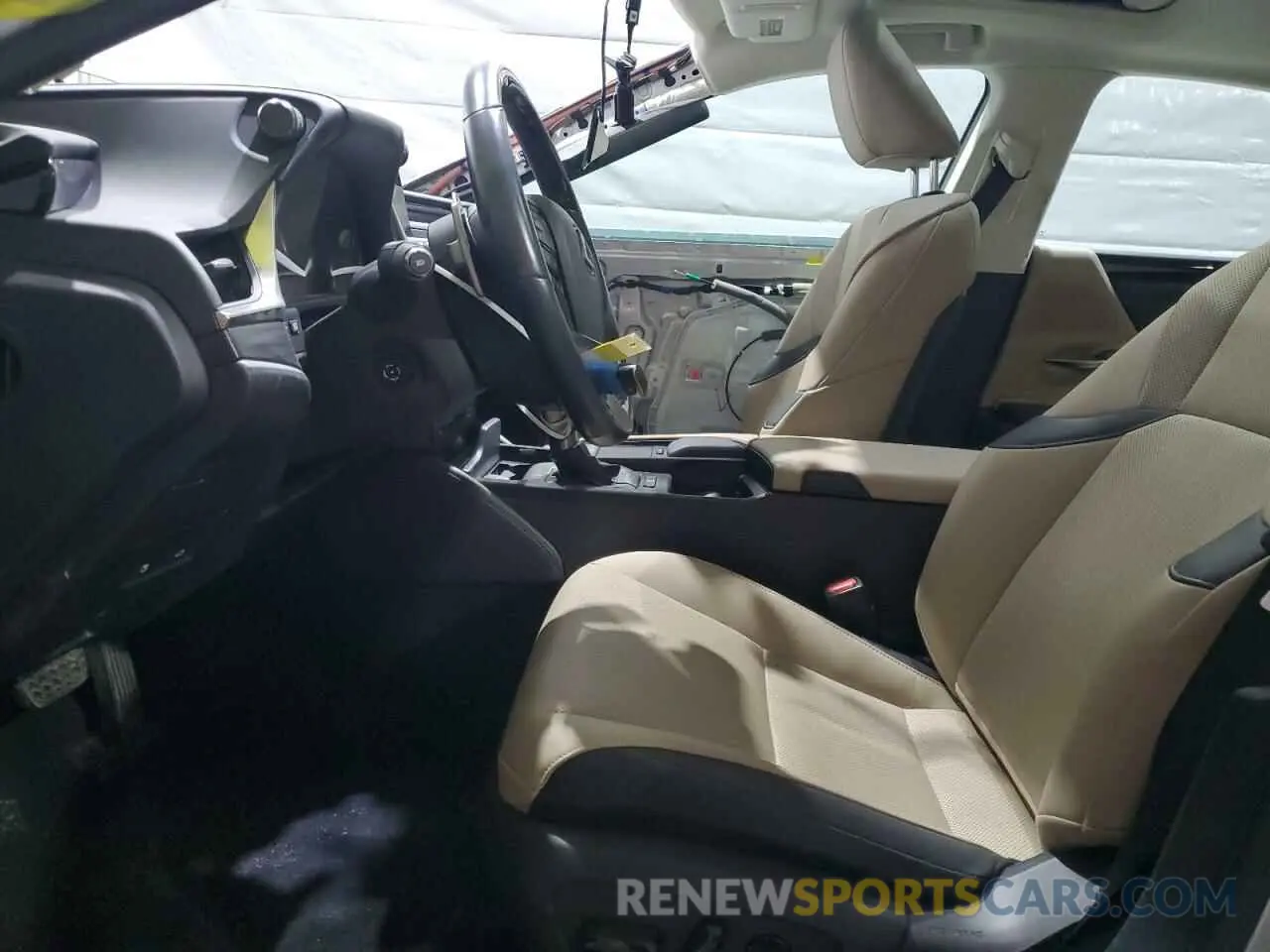 7 Photograph of a damaged car 58AD11D13MU005655 LEXUS ES250 2021