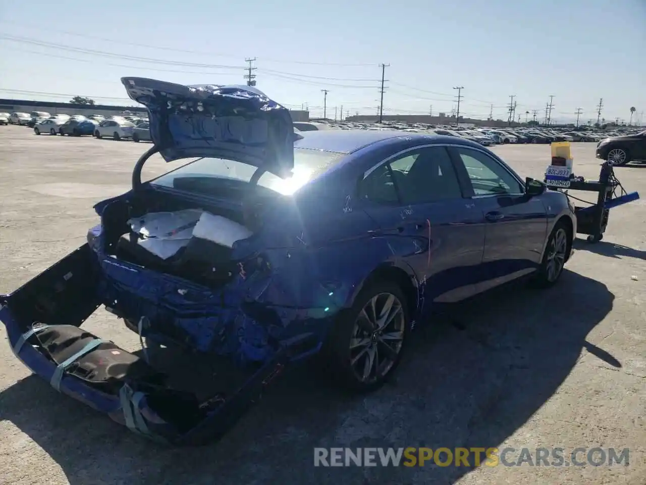 4 Photograph of a damaged car 58AG11D18MU007172 LEXUS ES250 2021