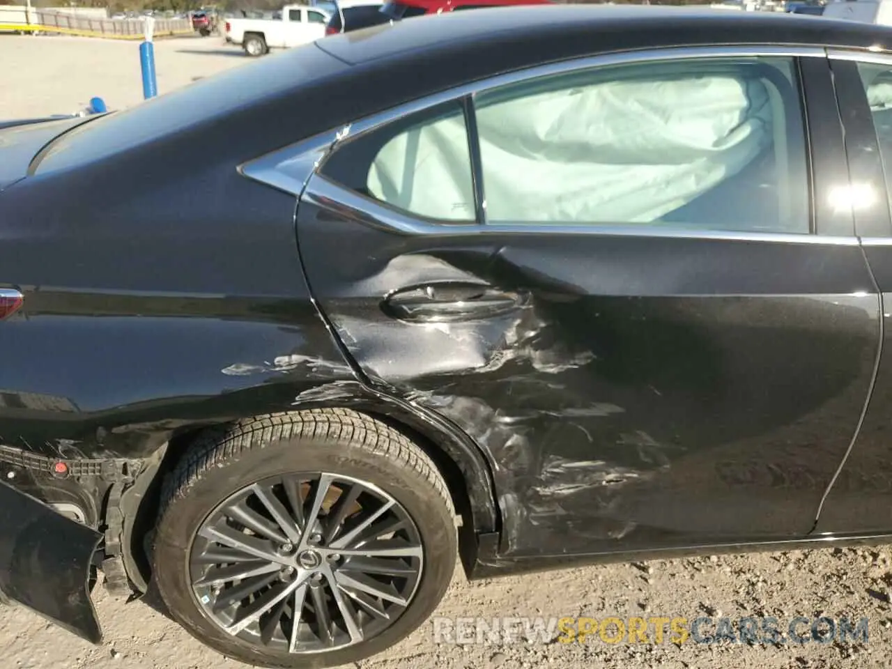 10 Photograph of a damaged car 58AD11D12NU009293 LEXUS ES250 2022