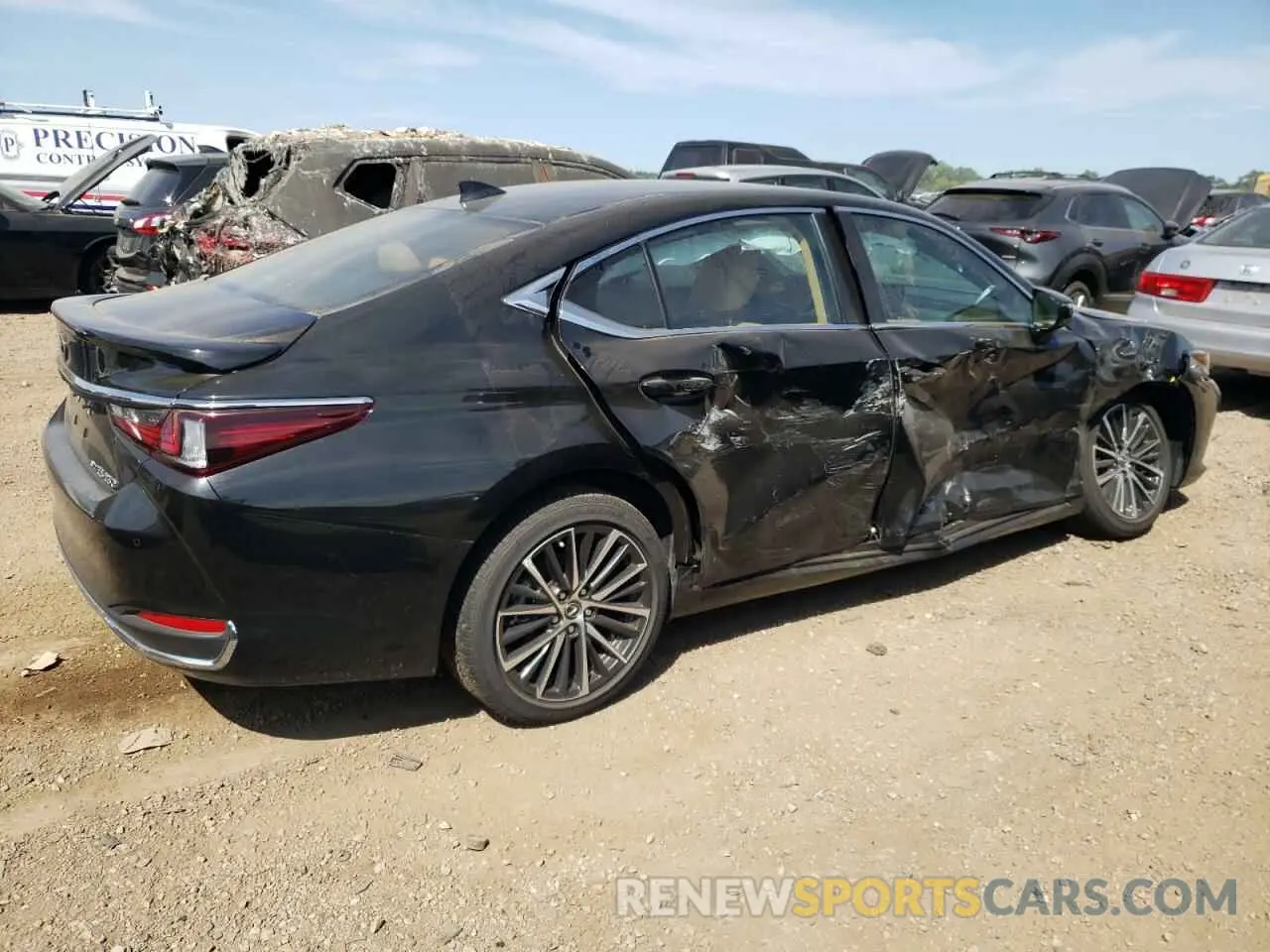3 Photograph of a damaged car 58AD11D13RU012788 LEXUS ES250 2024