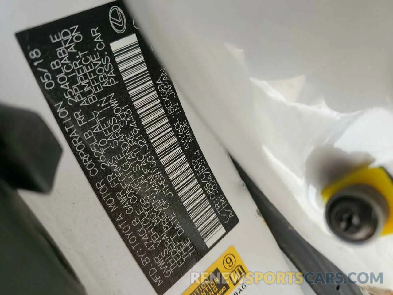 12 Photograph of a damaged car JTHBW1GG1J2194431 LEXUS ES300 2018