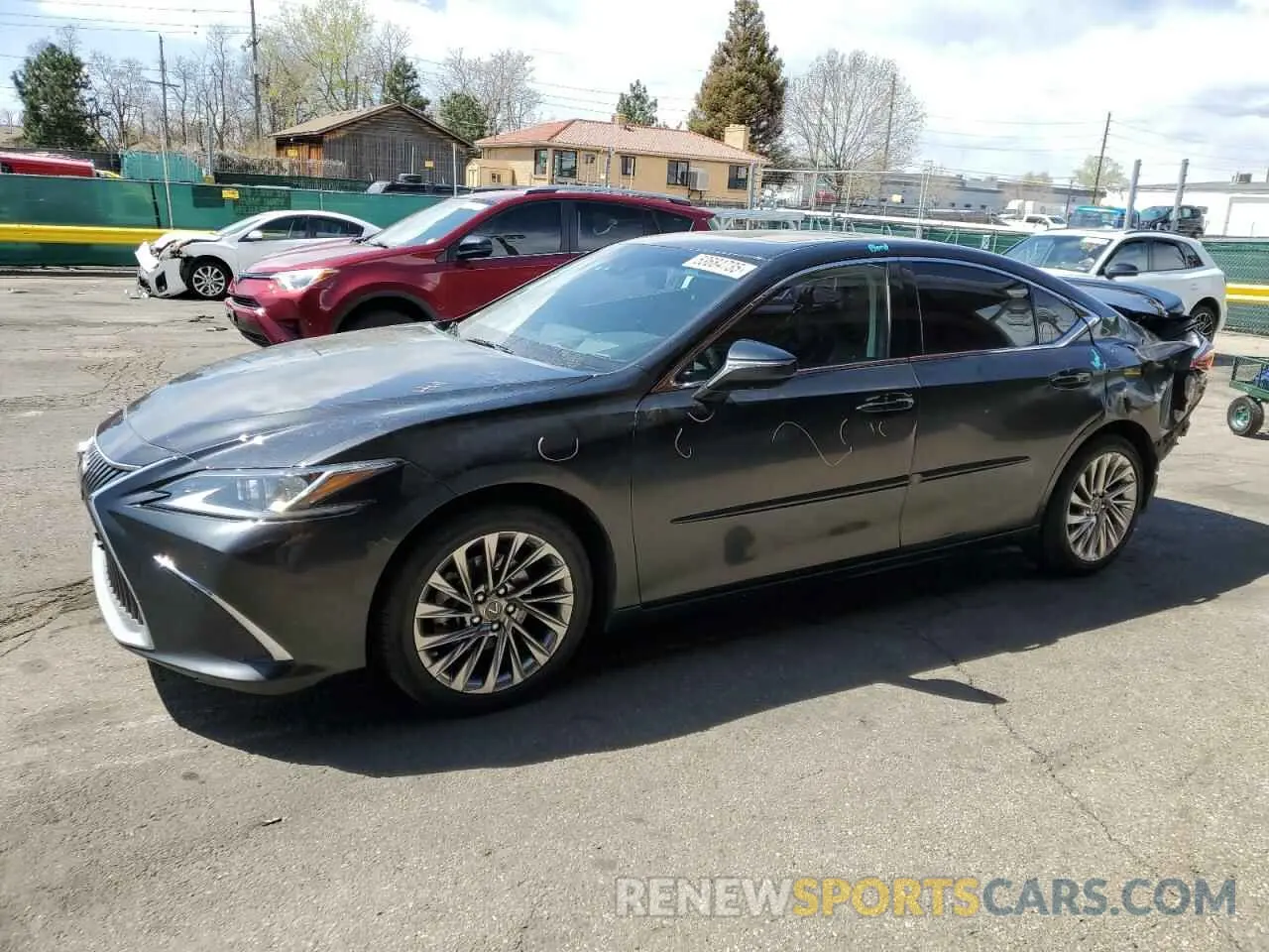 1 Photograph of a damaged car 58AB21B11KU003746 LEXUS ES300 2019