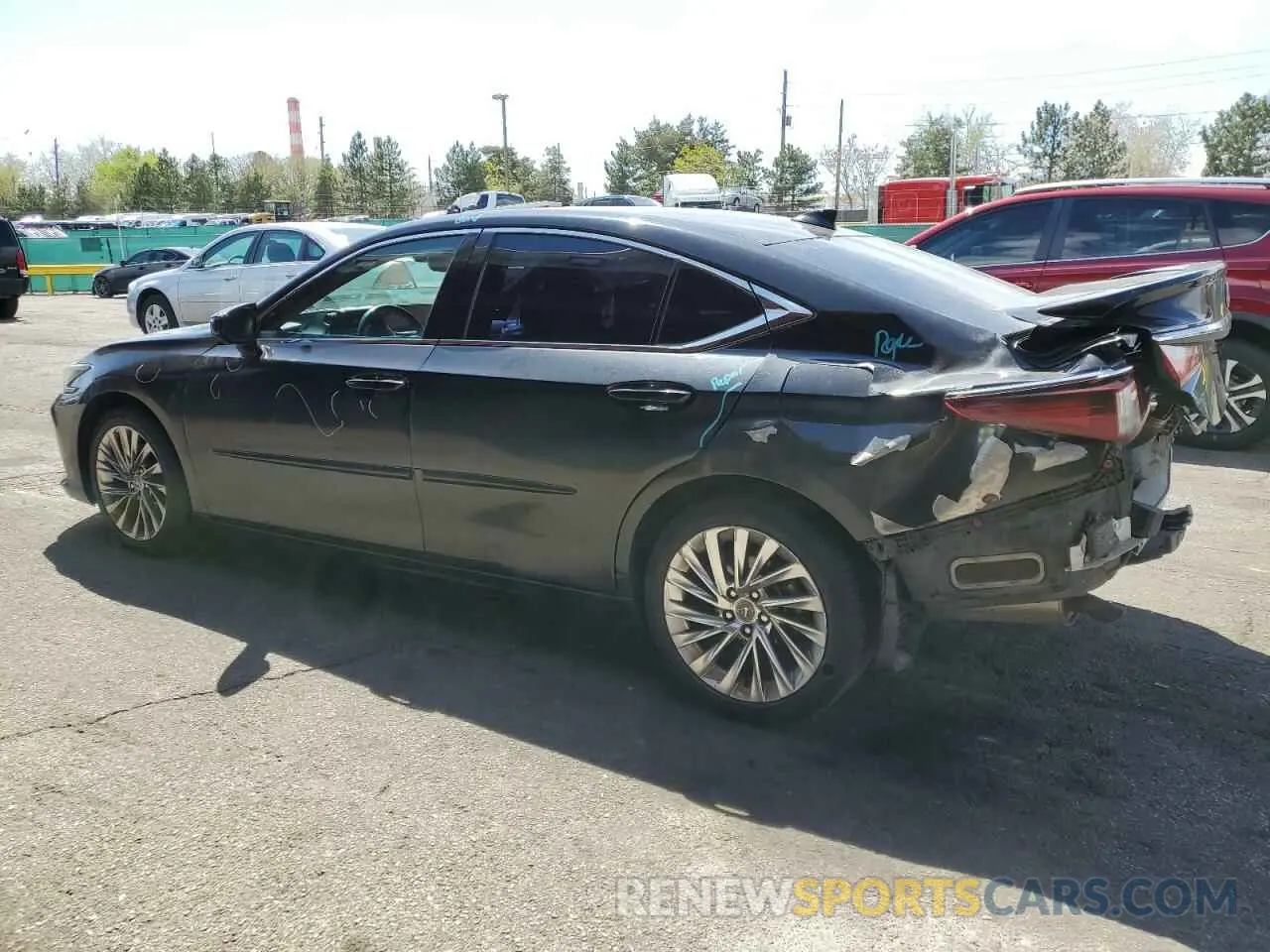 2 Photograph of a damaged car 58AB21B11KU003746 LEXUS ES300 2019